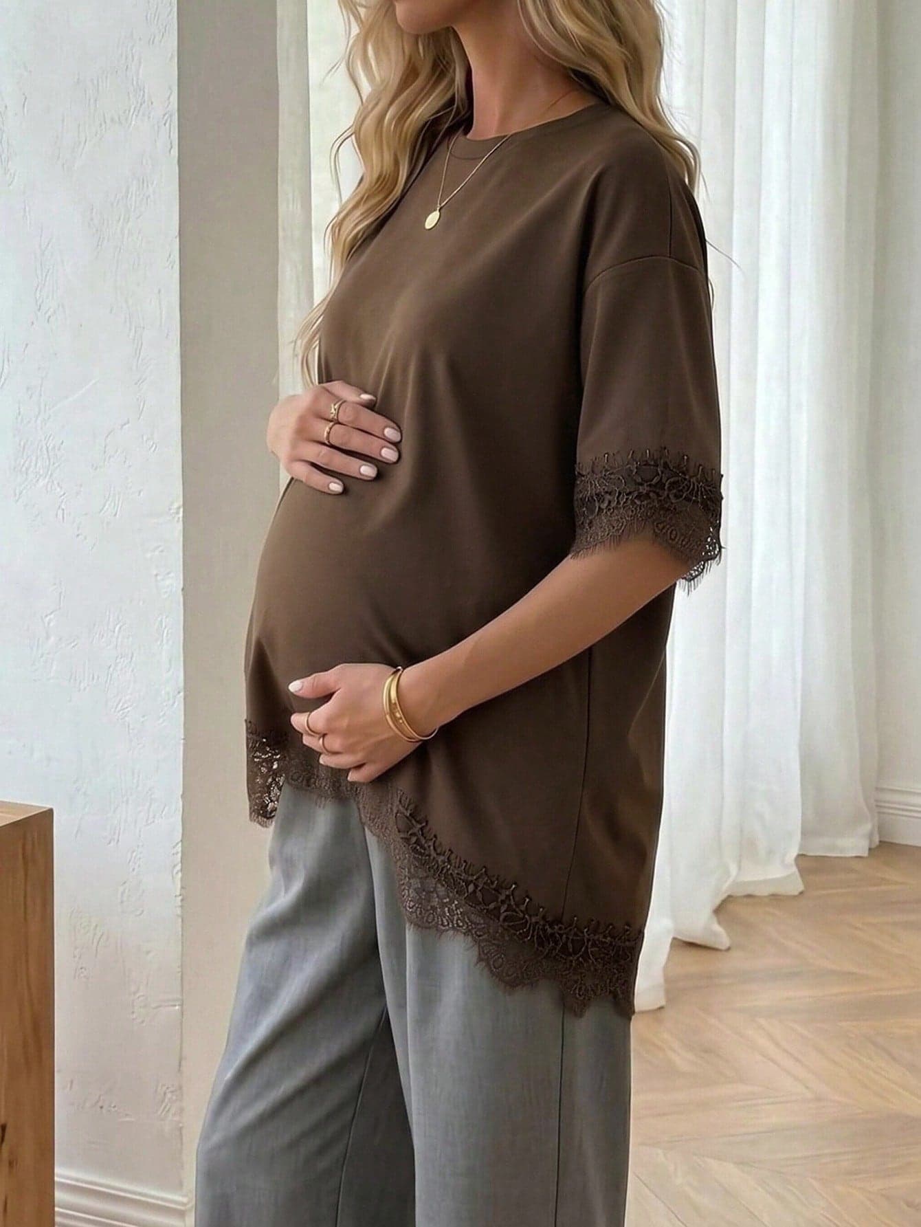 Maternity 3/4 Sleeve Lace Trim Top, Loose Comfortable Blend Maternity T-Shirt, Suitable For Daily Work, Home And Casual Wear Summer Brown