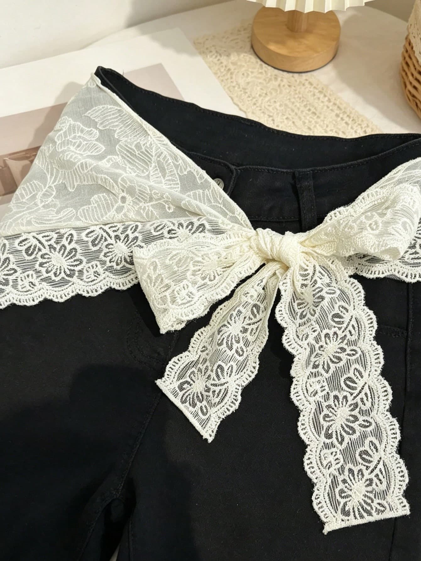 Livesso Lace Triangular Headscarf With Waist Belt, Sweet Pastoral Style Delicate Lace Headscarf Matched With Pants Waist Belt