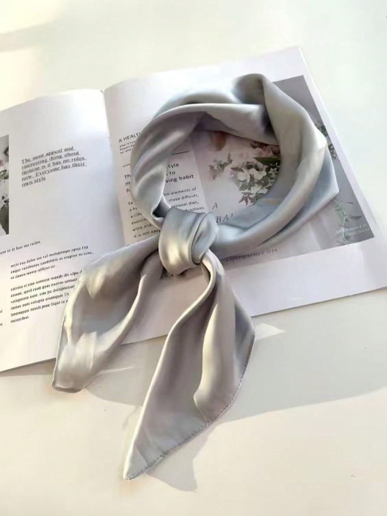 Women's Solid Color Square Silk Scarf, Versatile Fashion Headband, Waist Belt, Bag Strap, Multi-Functional Scarf