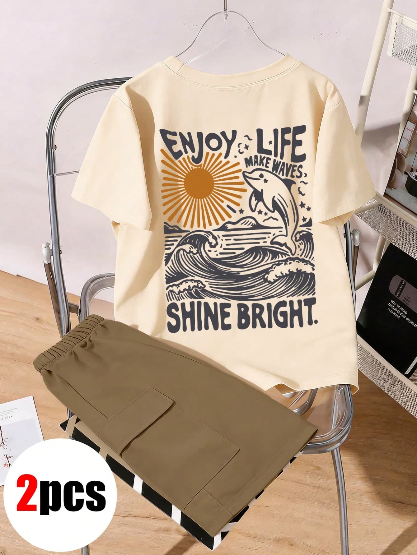 2pcs/Set Teen Boys Round Neck Short Sleeve T-Shirt With Beach Landscape And Dolphin Print, Paired With Simple Casual Cargo Shorts, Summer New Arrival