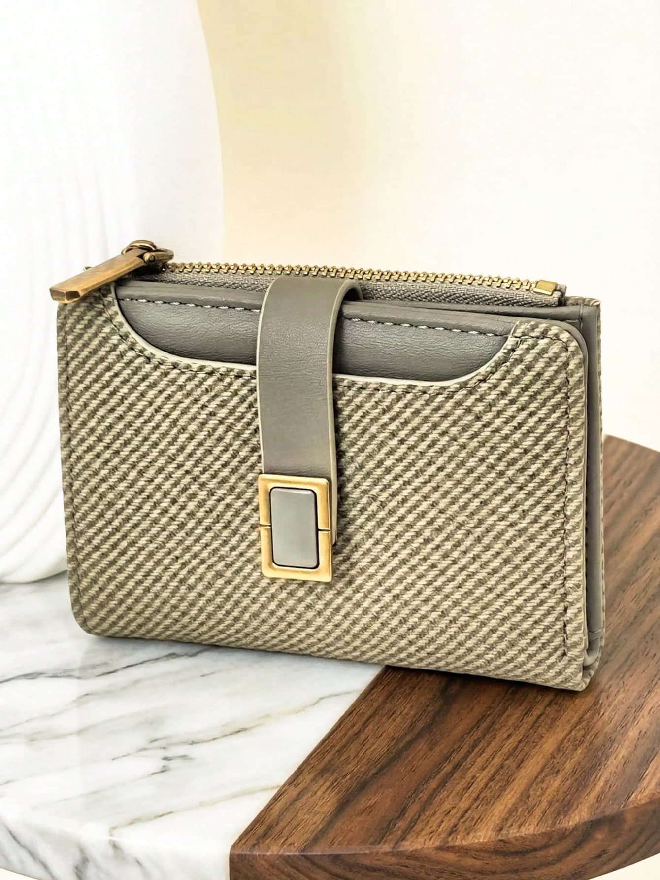 Women's Short Color-Block Patchwork Wallet, Fashionable Fabric & Straw Woven Multi-Functional Document Organizer, Exquisite Stylish Clasp Design Large Capacity Zipper Card Holder & Coin Purse, Lightweight & Convenient For Carrying, Suitable As Holiday Gift