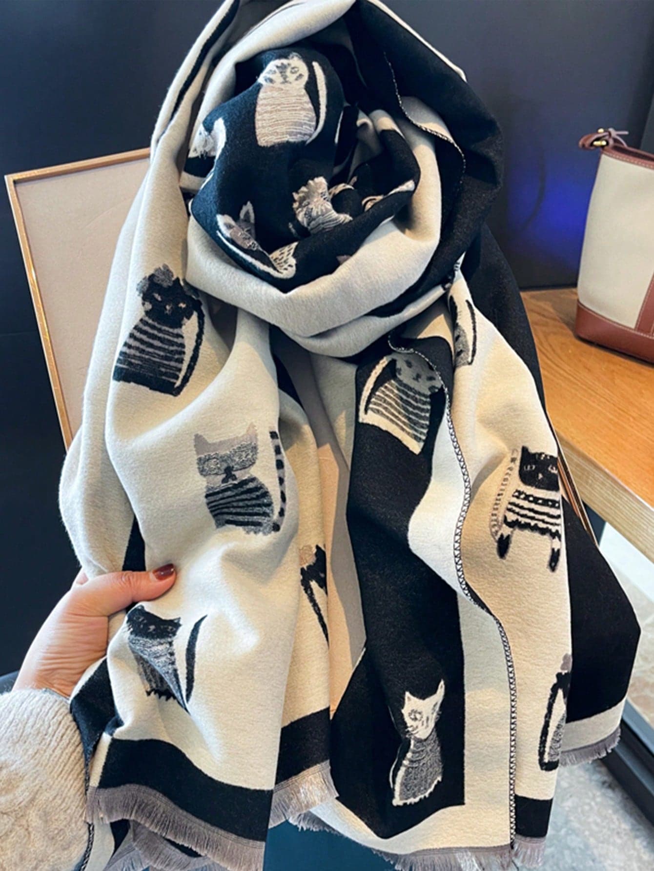 1pc Cat Pattern Black Scarf For Women, Winter Warm Versatile Shawl & Cape, Thick Long Neck Warmer For Air-Conditioned Room And Office