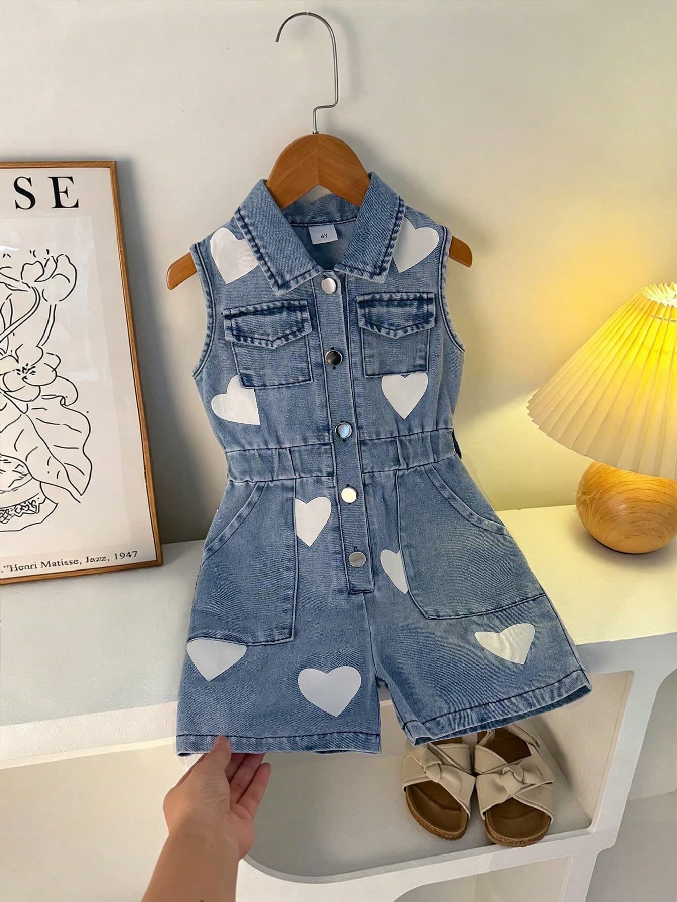 1pc Girls' Fashionable Street Style Blue Collar Sleeveless Jumpsuit With White Heart Print, Suitable For Street, School, And Casual Wear In Summer