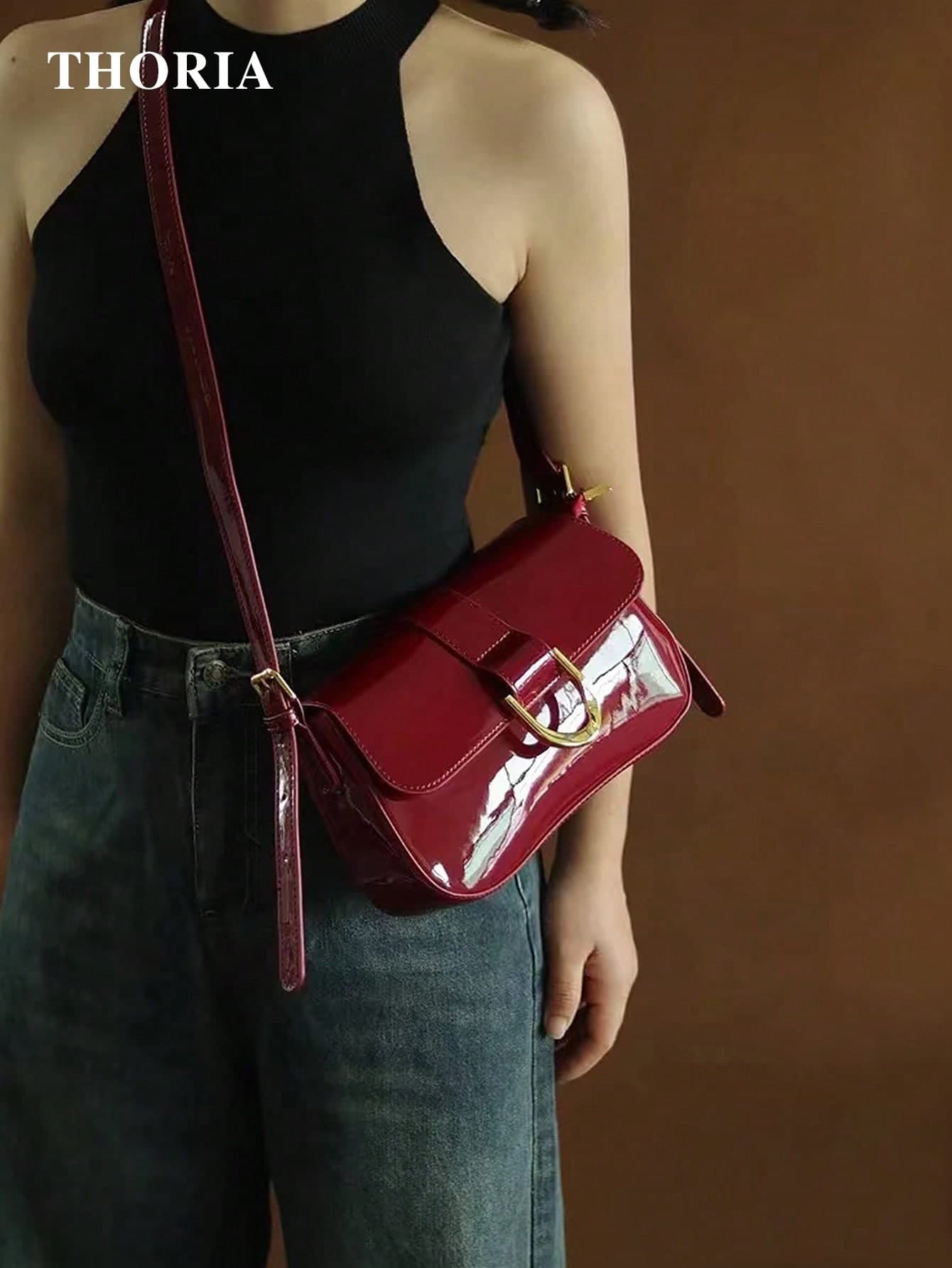 2026 New Red Retro Horseshoe Buckle Women's Shoulder Bag, Crossbody Bag, Fashionable And Simple Commuting Bag, Daily Versatile And Casual Small Bag