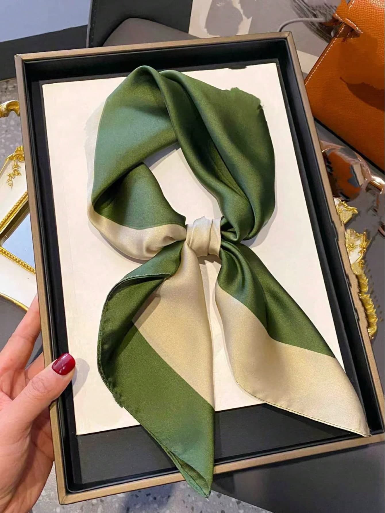 Elegant And Fashionable Color Block Print Spring Silk Square Scarf (Size: 70*70cm), Suitable For Daily Wear, Perfect Gift Choice