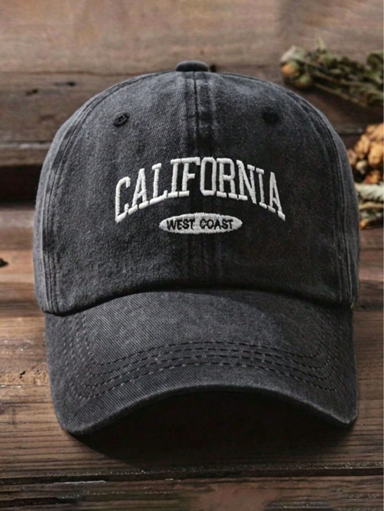 1pc Unisex Baseball Cap Vintage Embroidered Letter Wide Brim Baseball Cap Versatile Baseball Cap Suitable For Daily Casual Wear