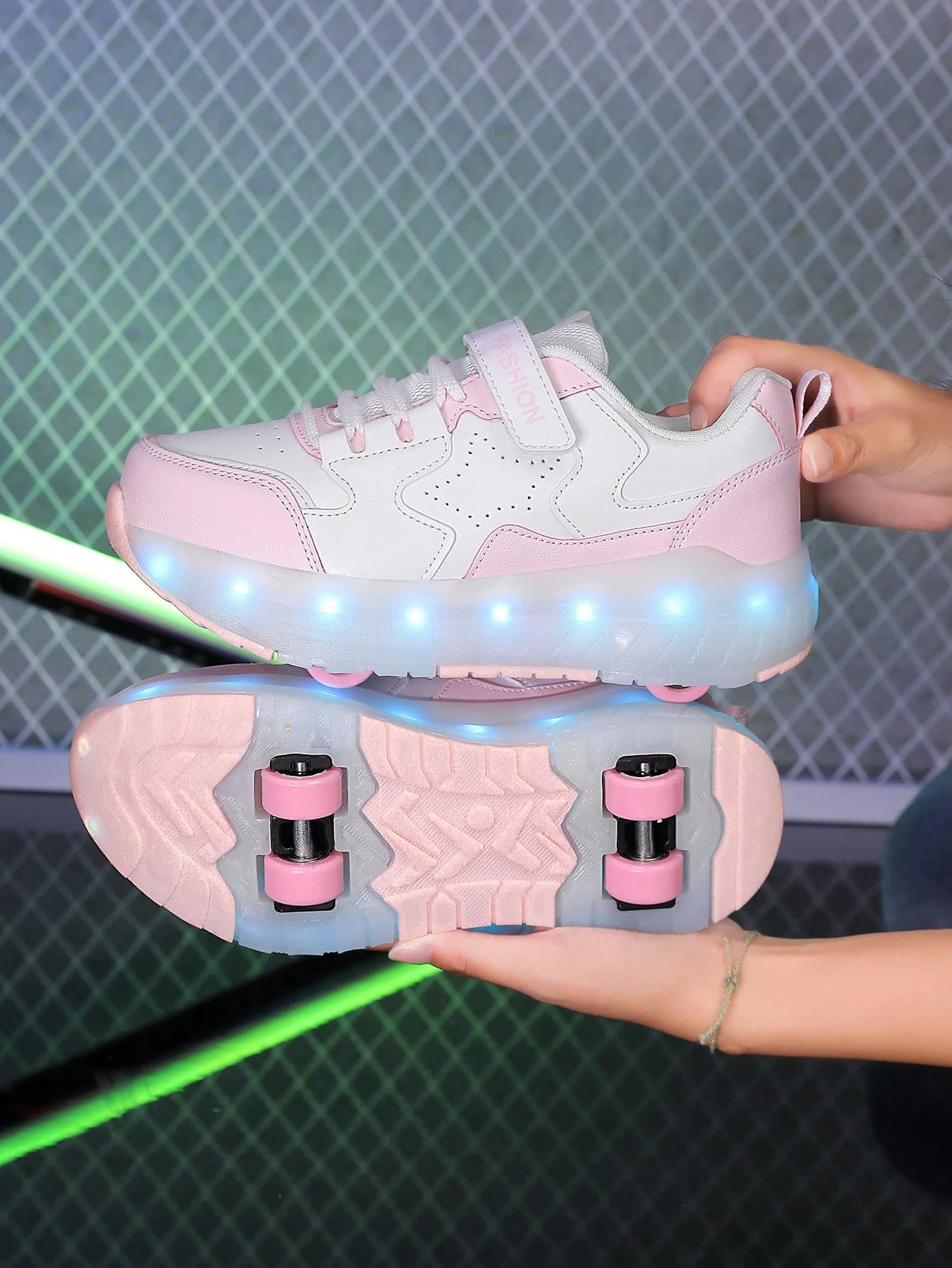 Girls' LED Rechargeable Light-Up Roller Shoes, Children's Multi-Functional Transformable Roller Skates With Detachable Wheels, Suitable For All Seasons