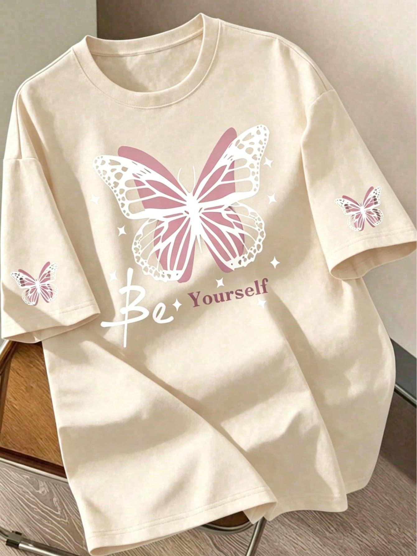 Butterfly Be Yourself Graphic Y2K Style Printed T-Shirt, Inspirational Quote Casual Short Sleeve, Streetwear Summer