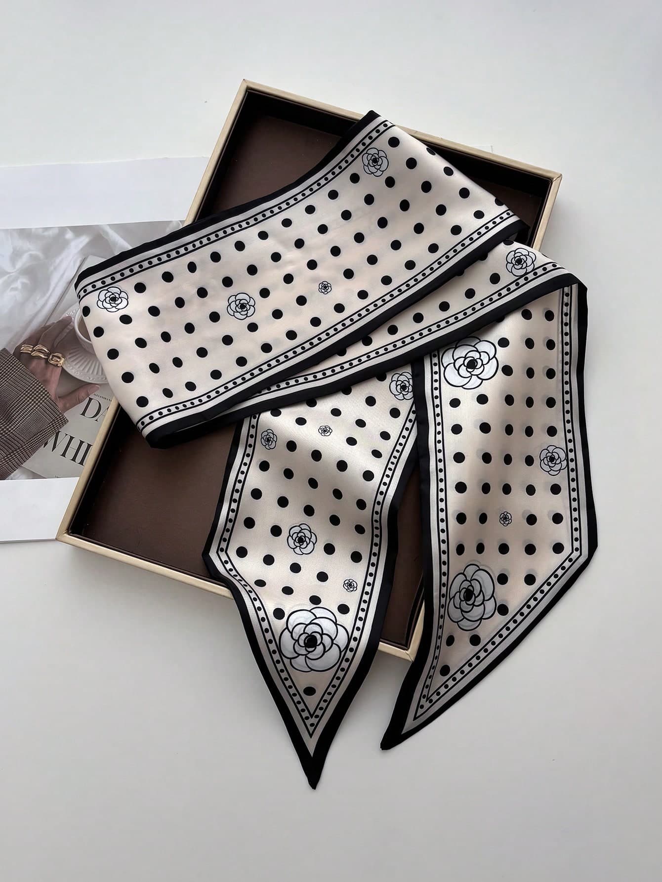 1pc 2026 New Spring/Summer Elegant Professional Geometric Satin 14*145 Faux Silk Oblique Scarf, Headband, Personalized Waist Belt, Women's Sun Protection Neck Scarf, Suitable For Beach Party, Photo Taking, Daily Outings