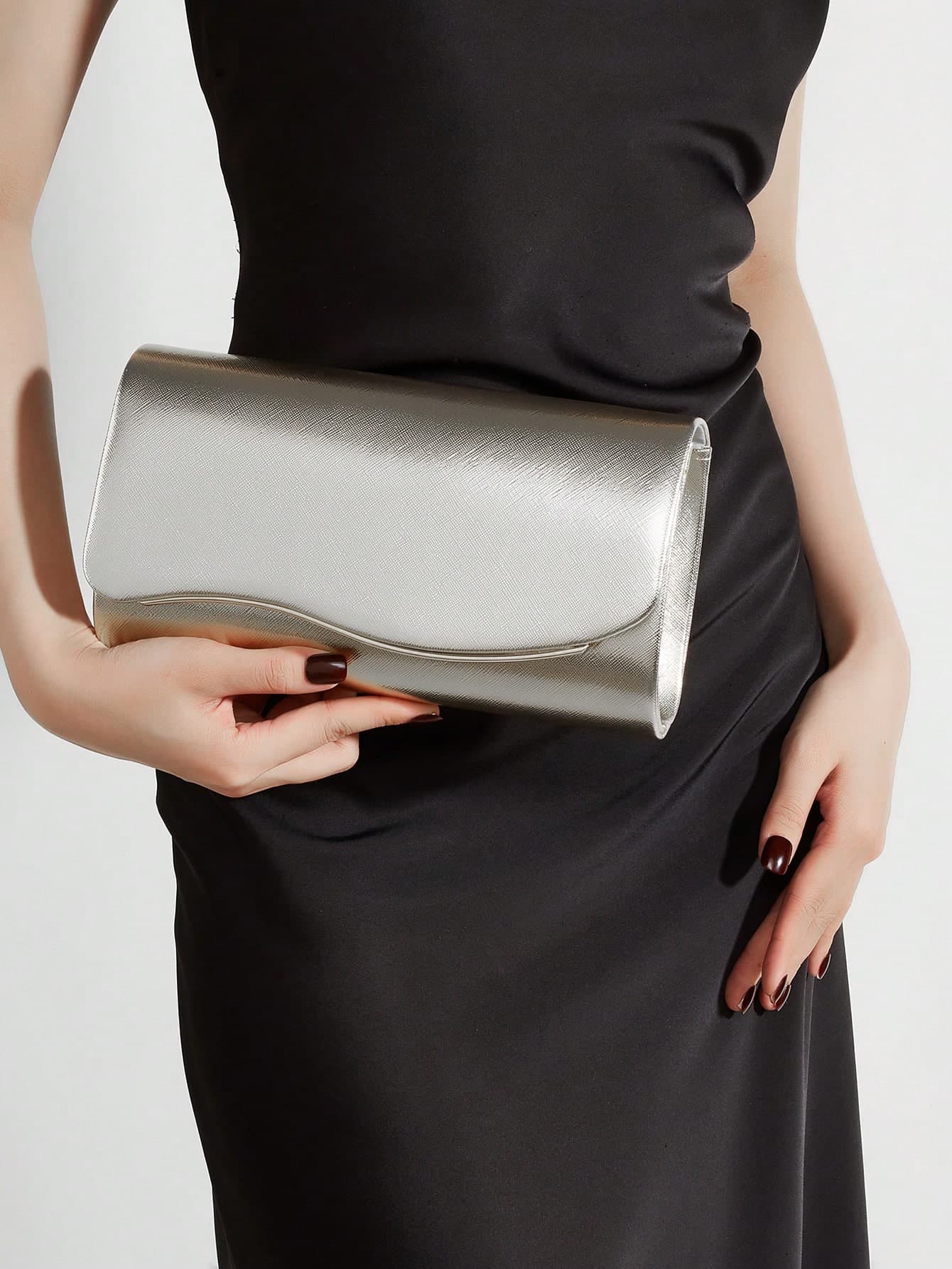 REMANLAND Luxurious Elegant Metallic PU Envelope Clutch, Made Of Shiny PU Fabric, Wave Flap Design And Classic Envelope Cut. This Is A Refined And Gorgeous Accessory, Perfect For Evening Parties, Formal Occasions And Romantic Dates, An Ideal Gift For Women Who Love Elegant Style.