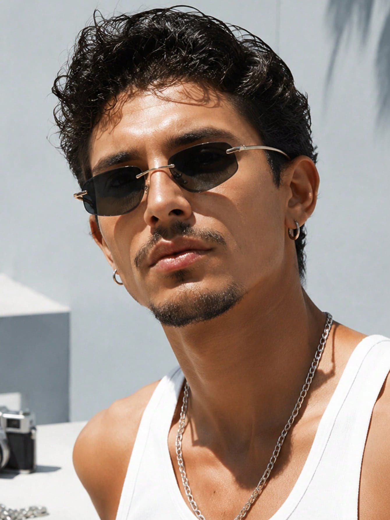 One Pair Of Men's Frameless Metal Geometric Glasses, Avant-Garde, Exquisite, Unique, And Subtly Luxurious American Style, Fashionable Glasses Suitable For Clients Attending Industry Summits And Business Negotiations.