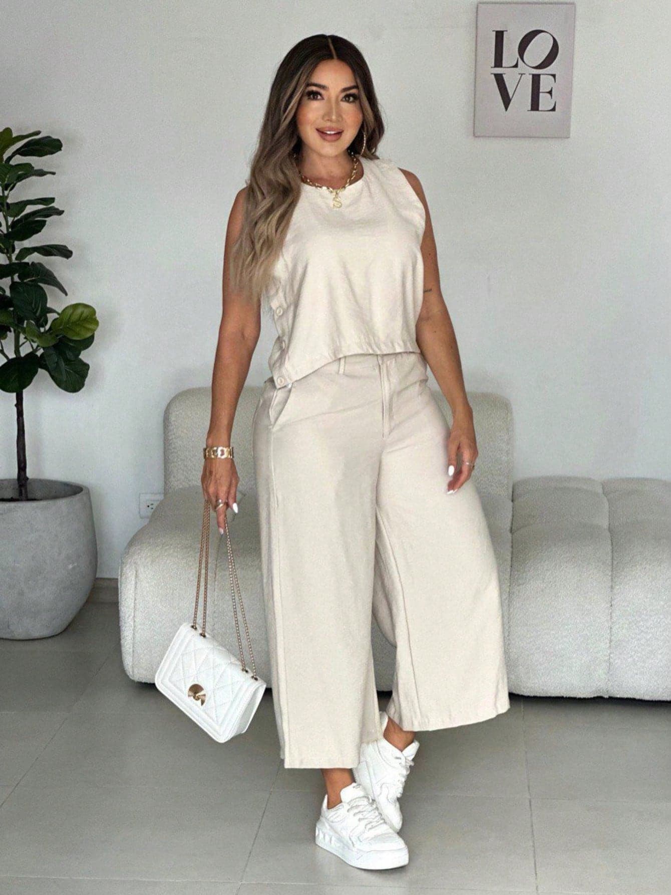 Women's New Elegant Casual Commuter Style Solid Black V-Neck Button-Up Cropped Top And Pants 2-Piece Set Summer
