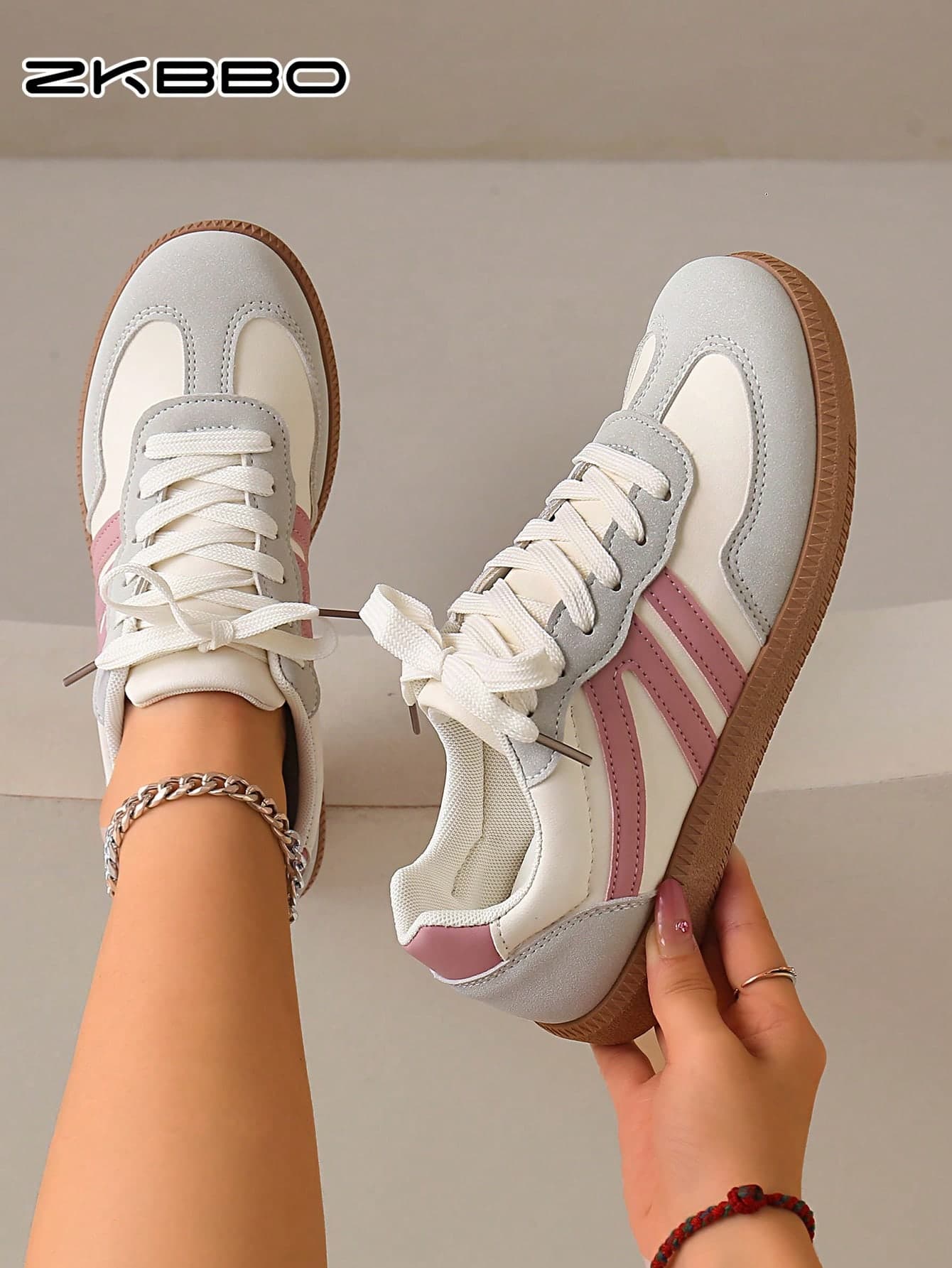ZKBBO Women's Flat Casual Shoes Lightweight Comfortable Cross-Strap Sneakers Plus Size Fitness Walking Shoes