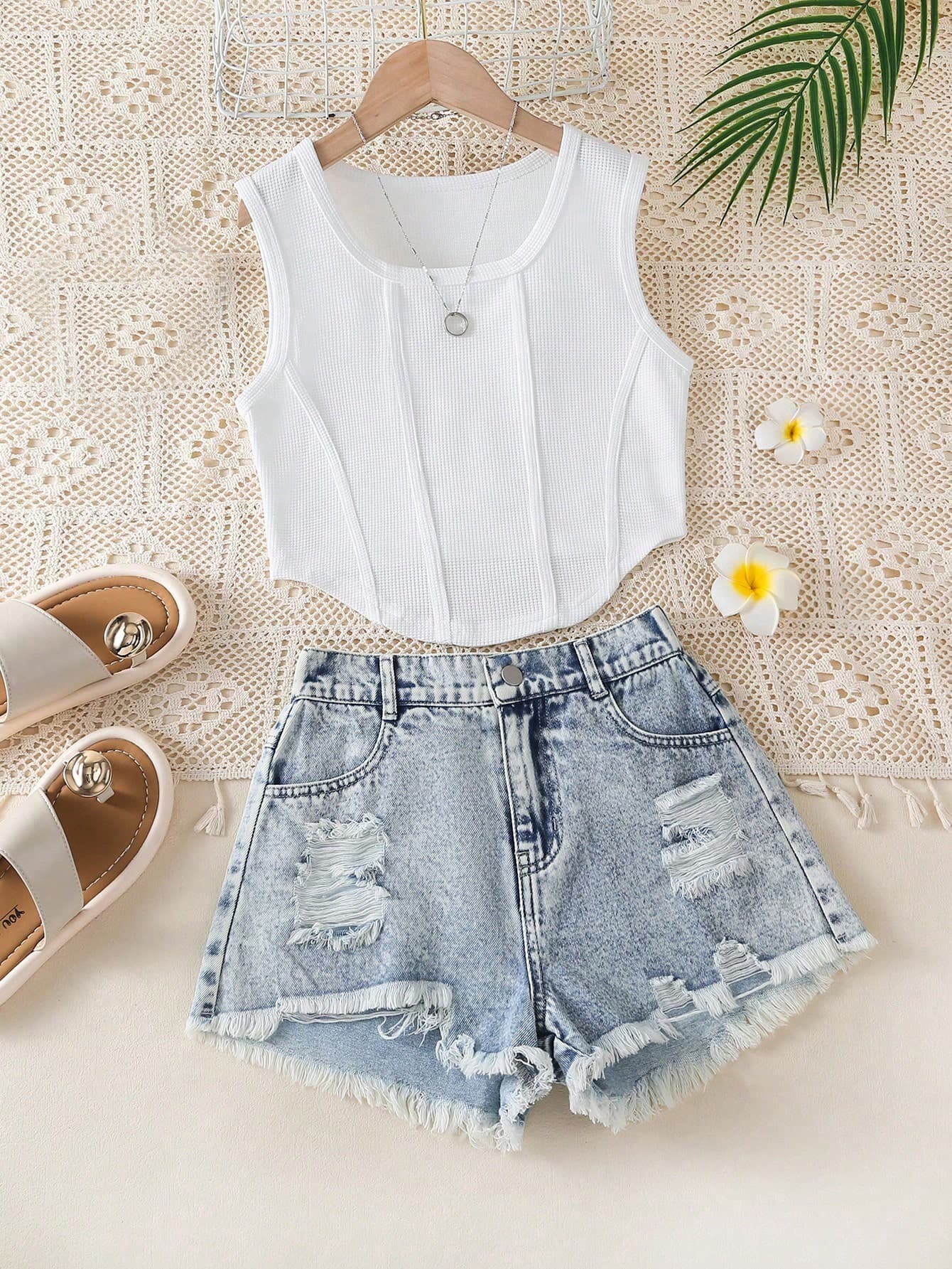 2pcs/Set Girls Casual Versatile Round Neck Tank Top And Vintage Distressed Denim Shorts Set
