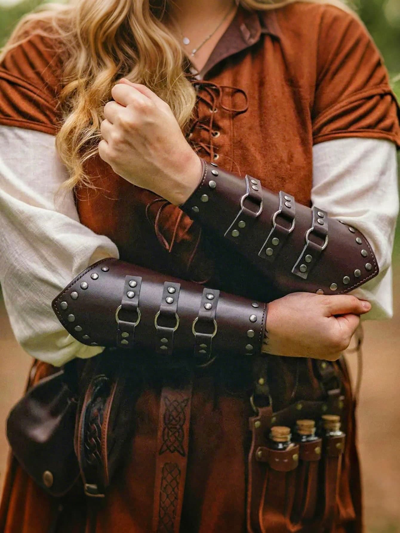 2PCS Unisex PU Leather Wrist Bracer Medieval Viking Wristband Renaissance Gauntlet Wristguard Viking Faire Larp Costume Accessories