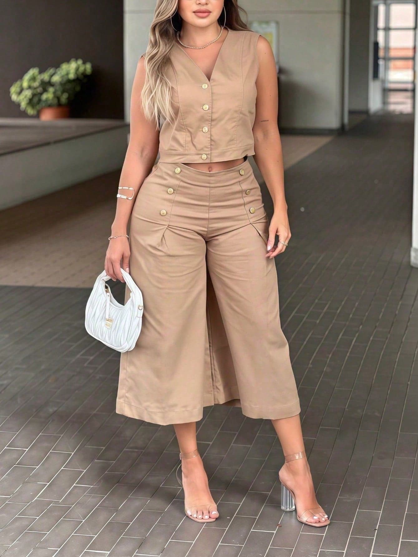 Solid Color Women's 2-Piece Set With Button-Front Sleeveless Top And High-Waisted Wide-Leg Pants, Button Pocket Design At Waist, Solid Color, Sleeveless V-Neck Top, Casual Fashion Summer Outfit For Daily Wear And Travel, Perfect For Outdoor Wear