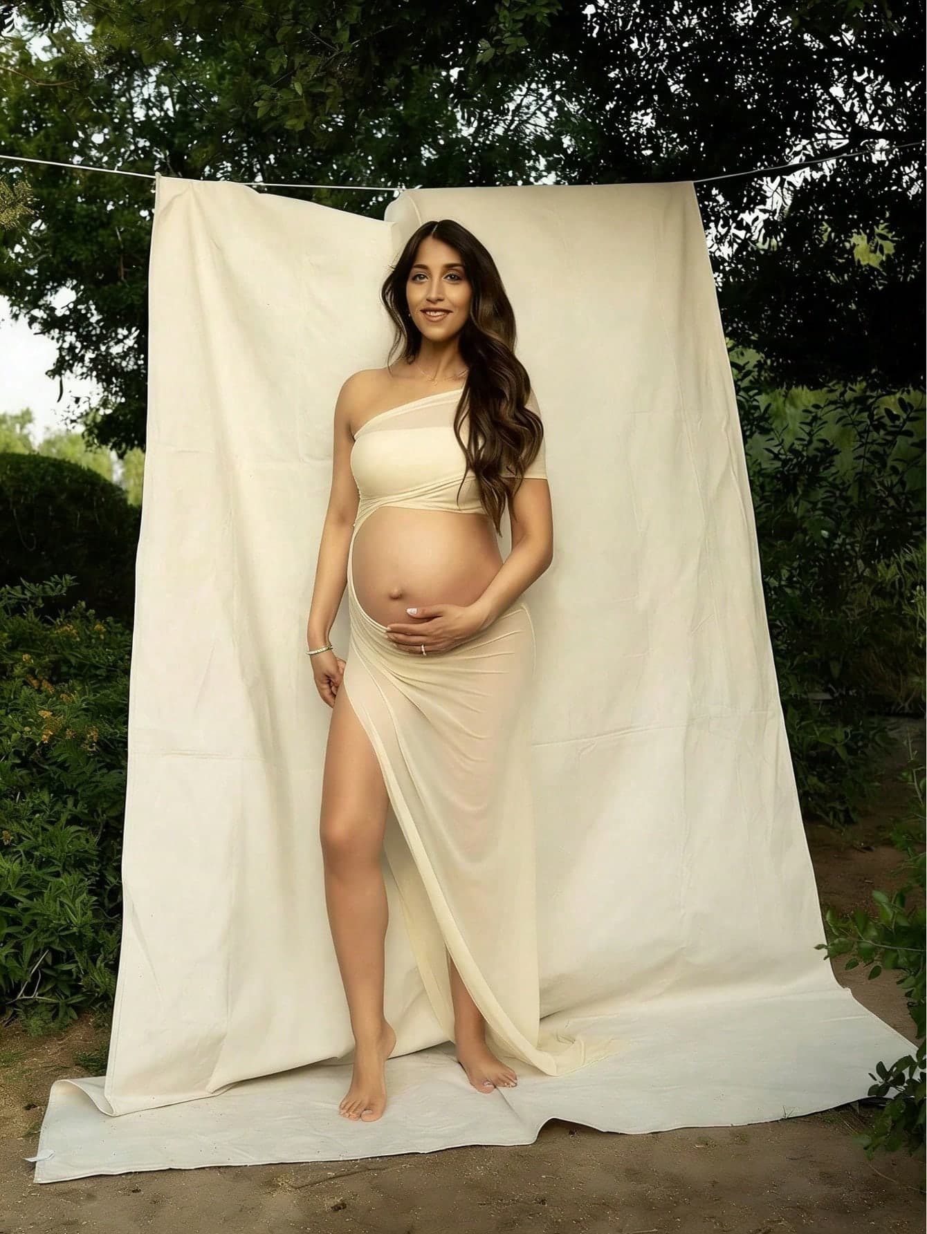 JustVH Sexy One-Shoulder Cut-Out Waist Split Maternity Dress, Suitable For Maternity Photography