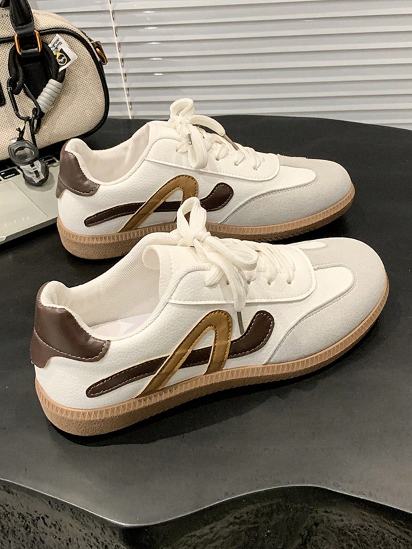Women's Fashion Non-Slip Wear-Resistant Comfortable Lightweight Sports Casual Shoes