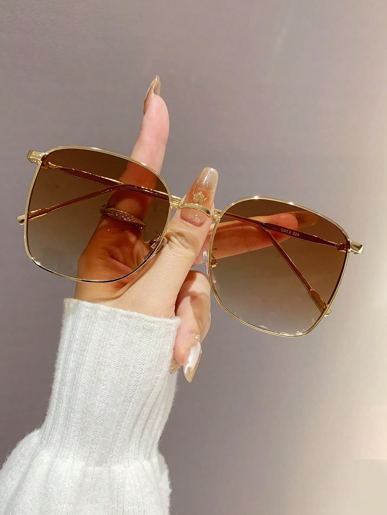 Square Oversized Metal Frame Sunglasses, Classic Design, Fashionable, For Outdoor Travel, Beach Vacation, Uv Protection Sunglasses Beach Sun Glasses Beach Accessories For Women Sun Glasses Sunglasses Shades Basics And Suit For Sweater Jeans Sweatpants Hoodie Jackets Dress And Long Sleeve Shirt Fashionable Shade Elegant Outfit Family Outings Travel Vacation Holiday For Summer Beach Vacation,Outdoor,Travel