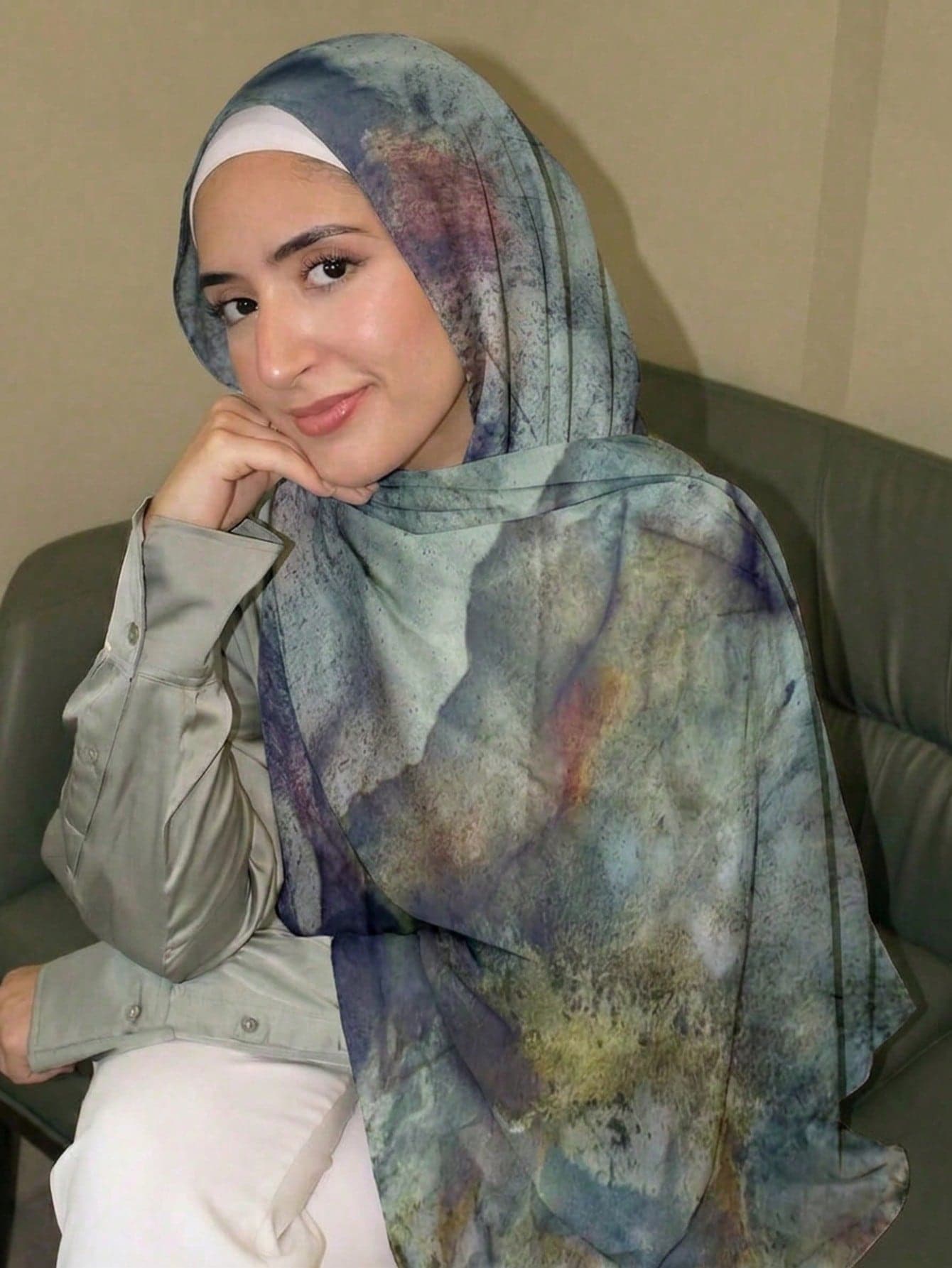 1pc Women's Bohemian Style Fashion Watercolor Print Viscose Hijab Scarf, Casual Soft Windproof Shawl, Suitable For Daily Wear