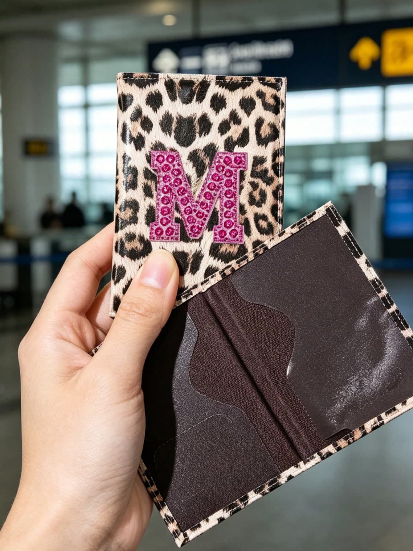 Leopard Print Passport Holder With Rhinestone Towel Embroidery, PU Material Travel Passport Protective Case, Unisex RFID Anti-Theft Vintage Business Passport Cover, Portable Multi-Functional, Lightweight And Easy To Clean, Suitable For Daily Commute And Airport Travel, Perfect Gift For Family, Friends Or Loved Ones, Ideal Choice For Birthday Gift, Holiday Gift, Party Gift, Mother's Day Gift, Vacation Gift, Wedding Gift And Graduation Gift.
