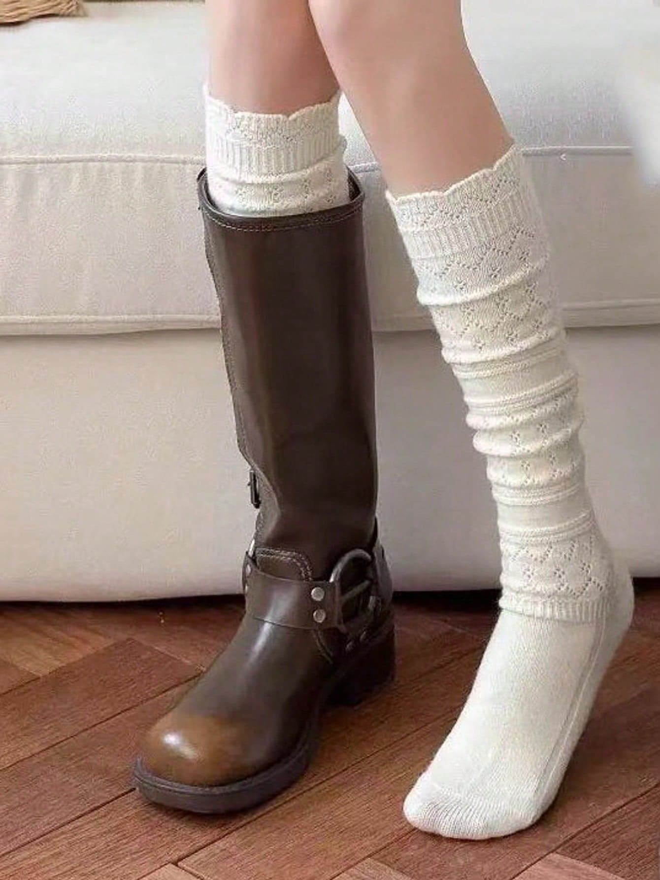 1 Pair Women's White Hollow Knit Mid-Calf Socks, Wool Blend Layered Warm Socks, Sweet Japanese Style, Suitable For Autumn/Winter And Daily Wear