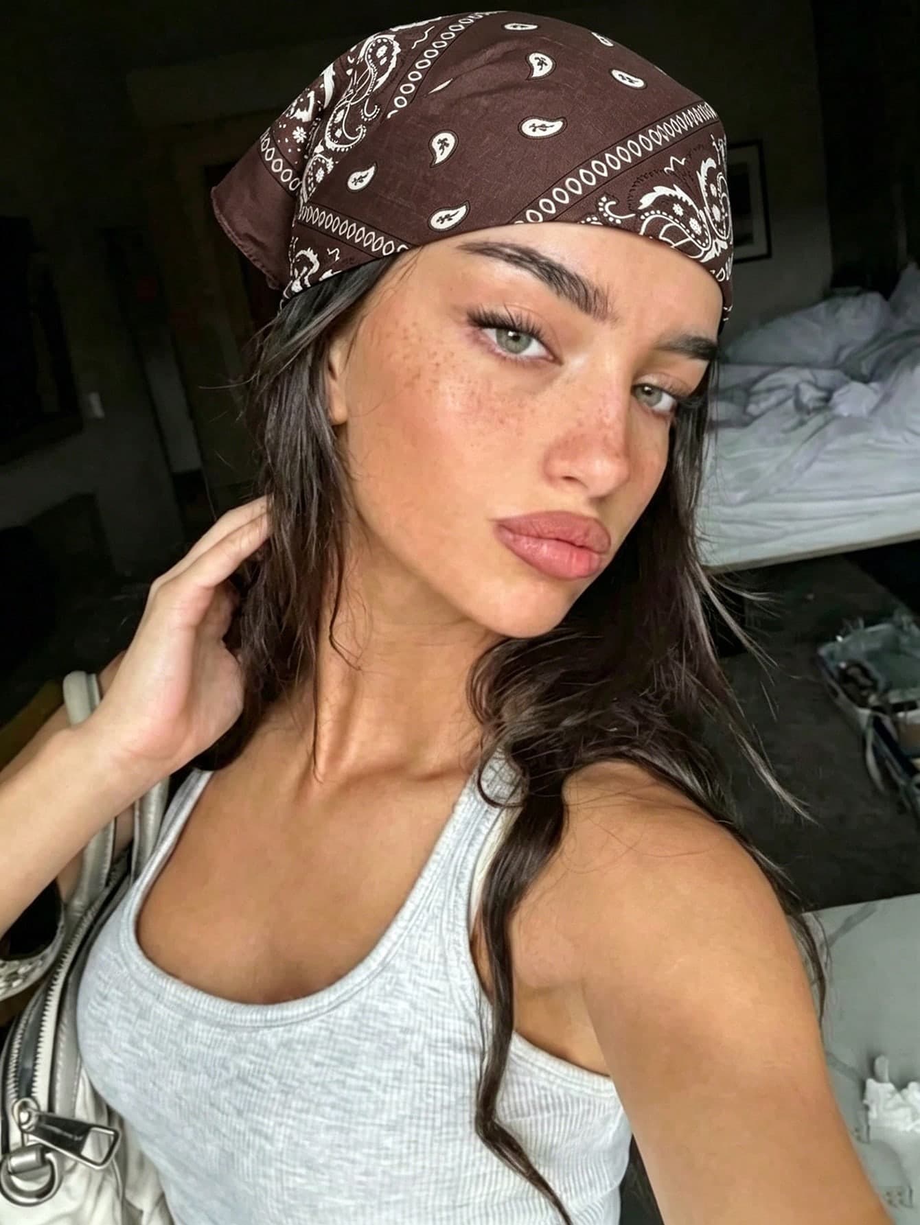 1PC Fashion Paisley Print Novelty Large Bandana Headband Denim Bohemian Style Suitable For All Seasons Square Scarf