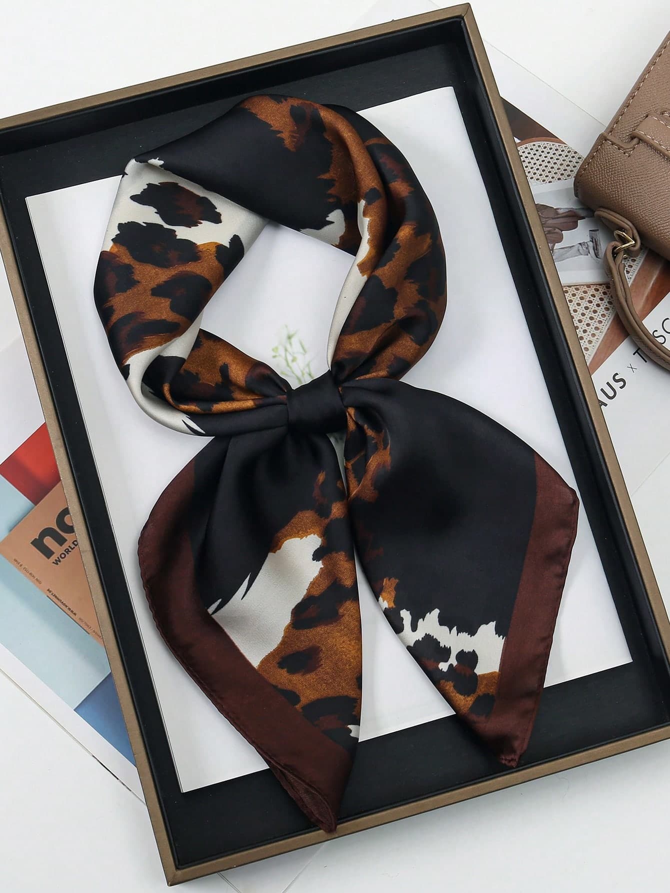 1pc Luxury Brand Leopard Print Scarf, Women's Faux Silk Neckerchief, Casual Versatile Decorative Small Scarf