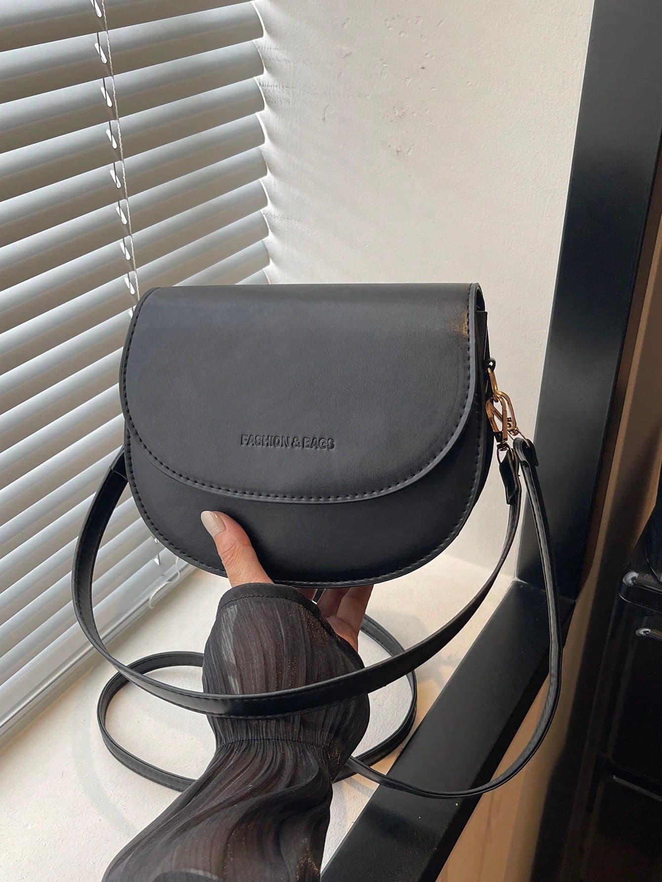 Women's Fashionable And Versatile Texture Saddlebag Crossbody Bag Mini Solid Color Crossbody Bag, Wide Strap Shoulder Bag, Leather Square