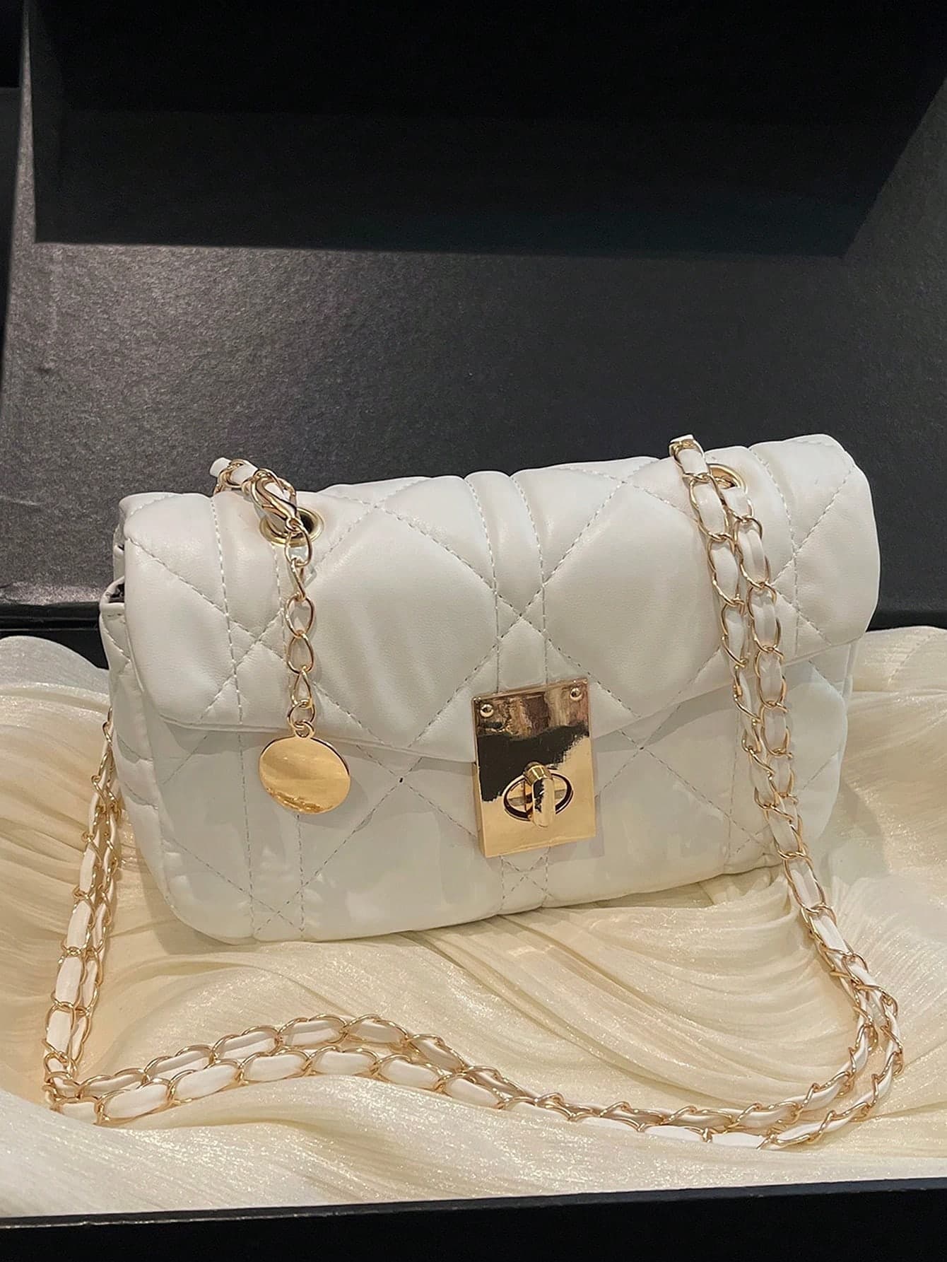 2026 New Luxury Quilted Plaid Solid Color PU Special Buckle Women's Shoulder Bag, Multifunctional Accessory Wallet, Suitable For Daily Outings, Commuting, Parties, Dates And Gifts. Street Japanese Style Women's Bag, New Year Essential.