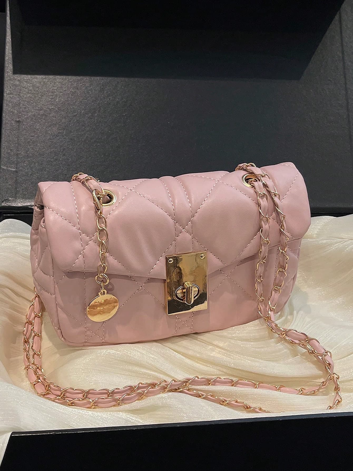 2026 New Luxury Quilted Plaid Solid Color PU Special Buckle Women's Shoulder Bag, Multi-Functional Accessory Wallet, Suitable For Daily Outings, Commuting, Gatherings, Dates And Gifts. Street Japanese Style Women's Bag, New Year Essential.