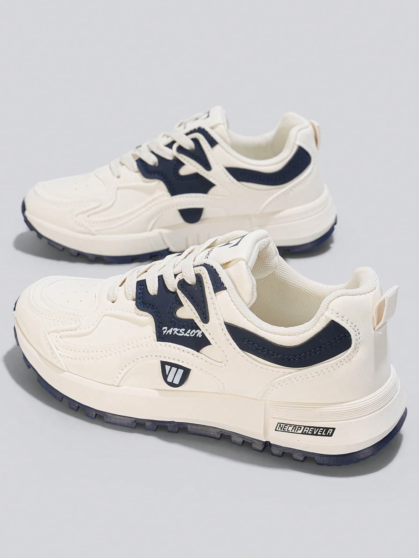 Flipark 1 Pair Women's Lightweight Cushioned Sports Shoes, Retro Line Beige & Blue Color Block PU Leather Durable Wear-Resistant Low-Top Outdoor Casual Sneakers