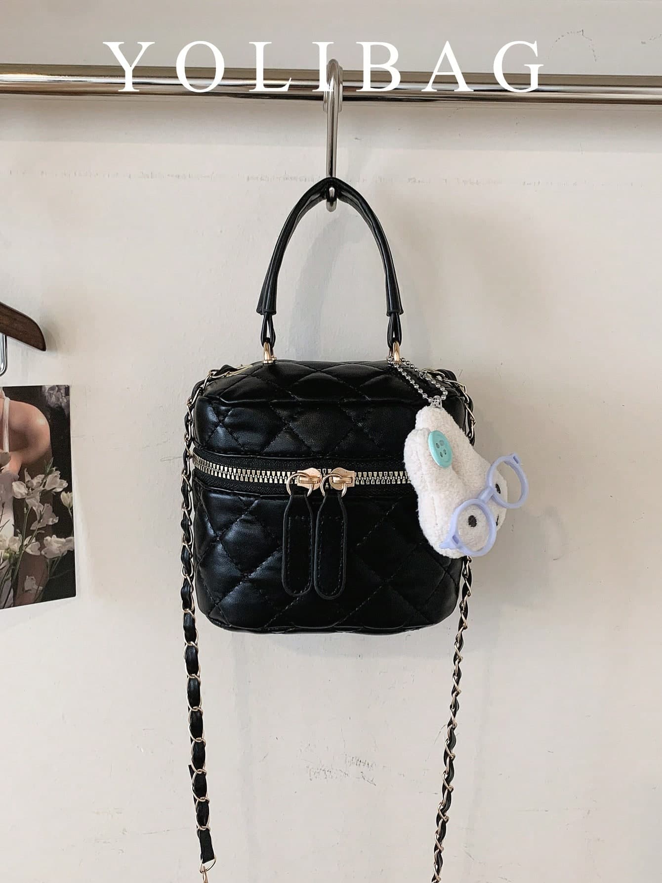 Black Quilted Chain Small Square Bag, Mini Handheld Makeup Bag, Versatile Crossbody Bag With Heart Pendant, Commuter Handbag