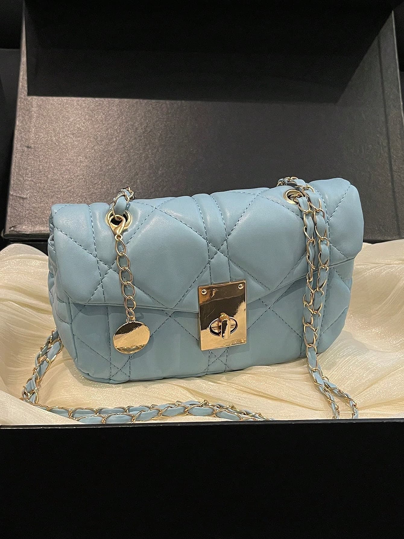 2026 New Luxury Quilted Plaid Solid Color PU Special Buckle Women's Shoulder Bag, Multi-Functional Accessory Wallet, Suitable For Daily Outings, Commuting, Gatherings, Dates And Gifts. Street Japanese Style Women's Bag, New Year Essential.