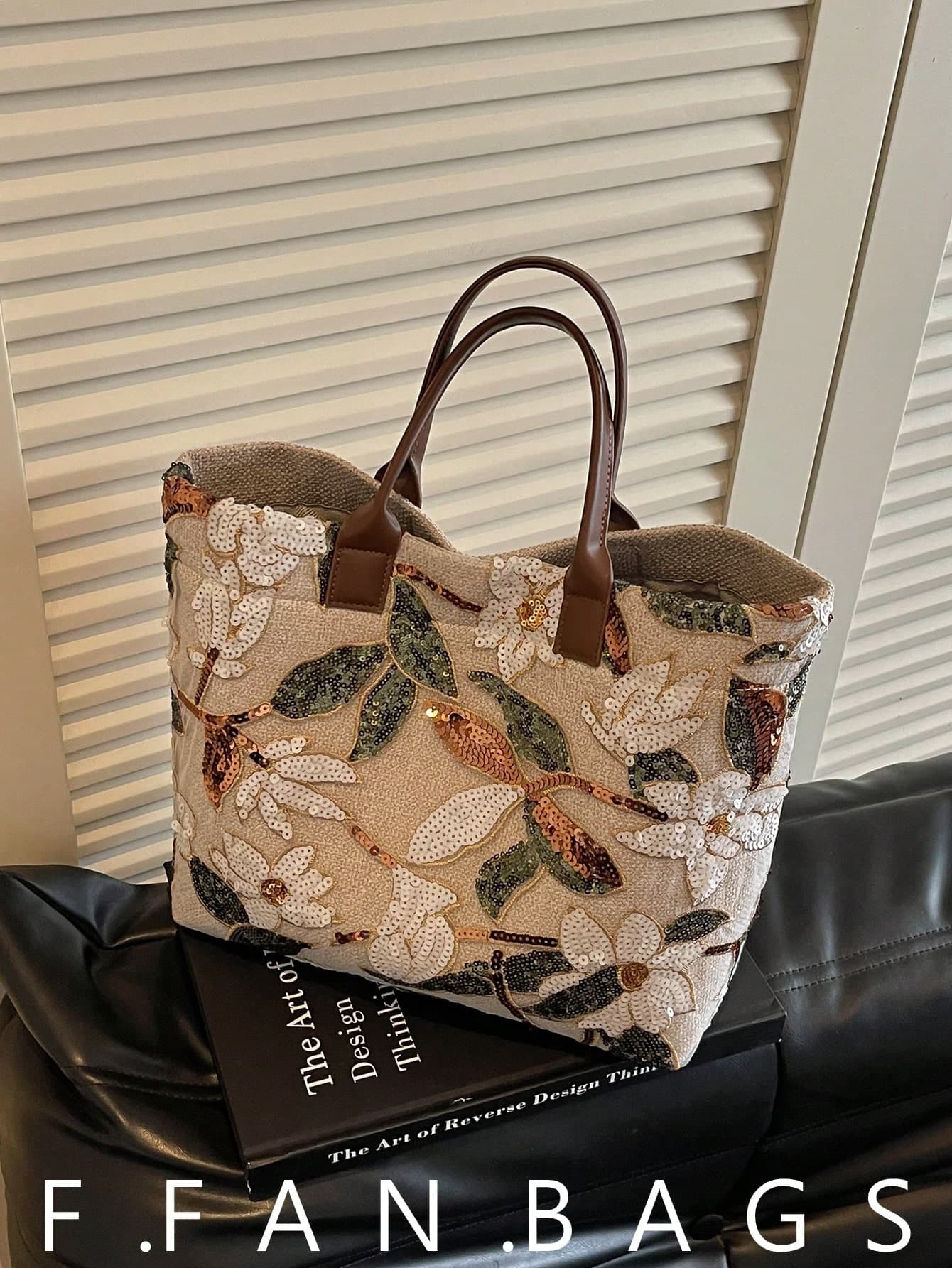 New 2026 Fashion Colorful Sequin Contrast Mesh Embroidery Jacquard Elegant Vintage Women's Handbag Canvas Material