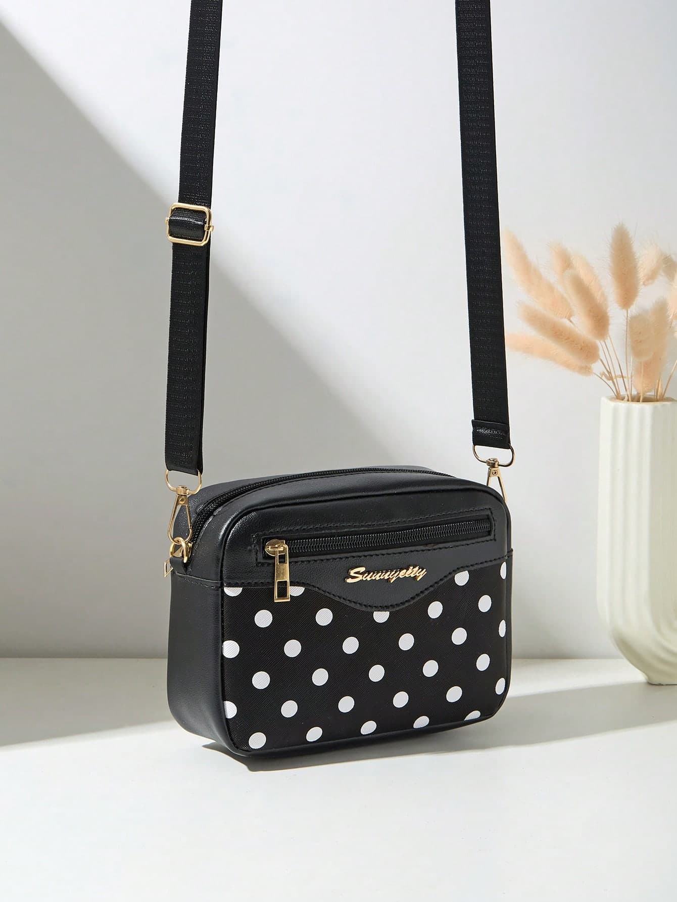 Fashion Minimalist Rhombus Quilted Multi-Pocket Women's Bag Butterfly Commute Shopping Travel Casual Sports Small Square Camera Bag Shoulder Crossbody Bag Wallet Coin Purse College Style University Bag Business Casual Personalized Gift Women's Handbag Best Friend Gift Customized Gift Lightweight Small Bag