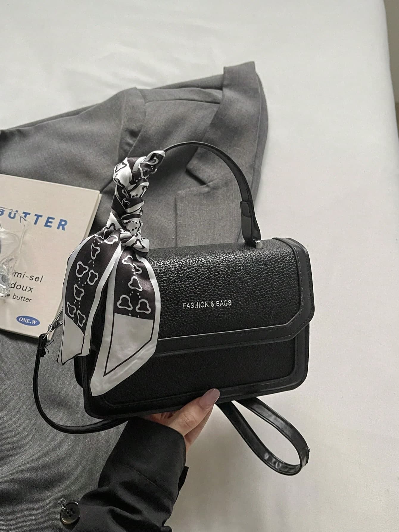 Free Scarf Korean Style Personalized Retro Handbag Women 2026 New Korean Style Patchwork Colorblock Fashionable Versatile Shoulder Crossbody Small Square Bag