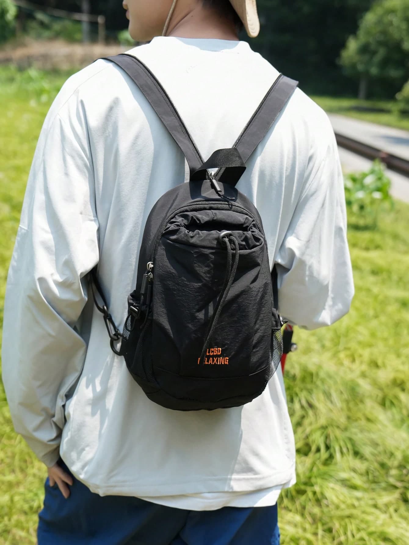 Minimalist Colorblock Drawstring Mini Crossbody Chest Bag, Multi-Pocket Small Backpack, Lightweight Waterproof Crinkled Fabric, Water-Resistant, Side Mesh Pocket For Water Bottle, Dual Carrying Options: Shoulder Strap And Crossbody, Multiple Compartments For Personal Items, Lightweight And Burden-Free, Versatile For Outdoor Hiking, Commuting, Travel And Short Trips
