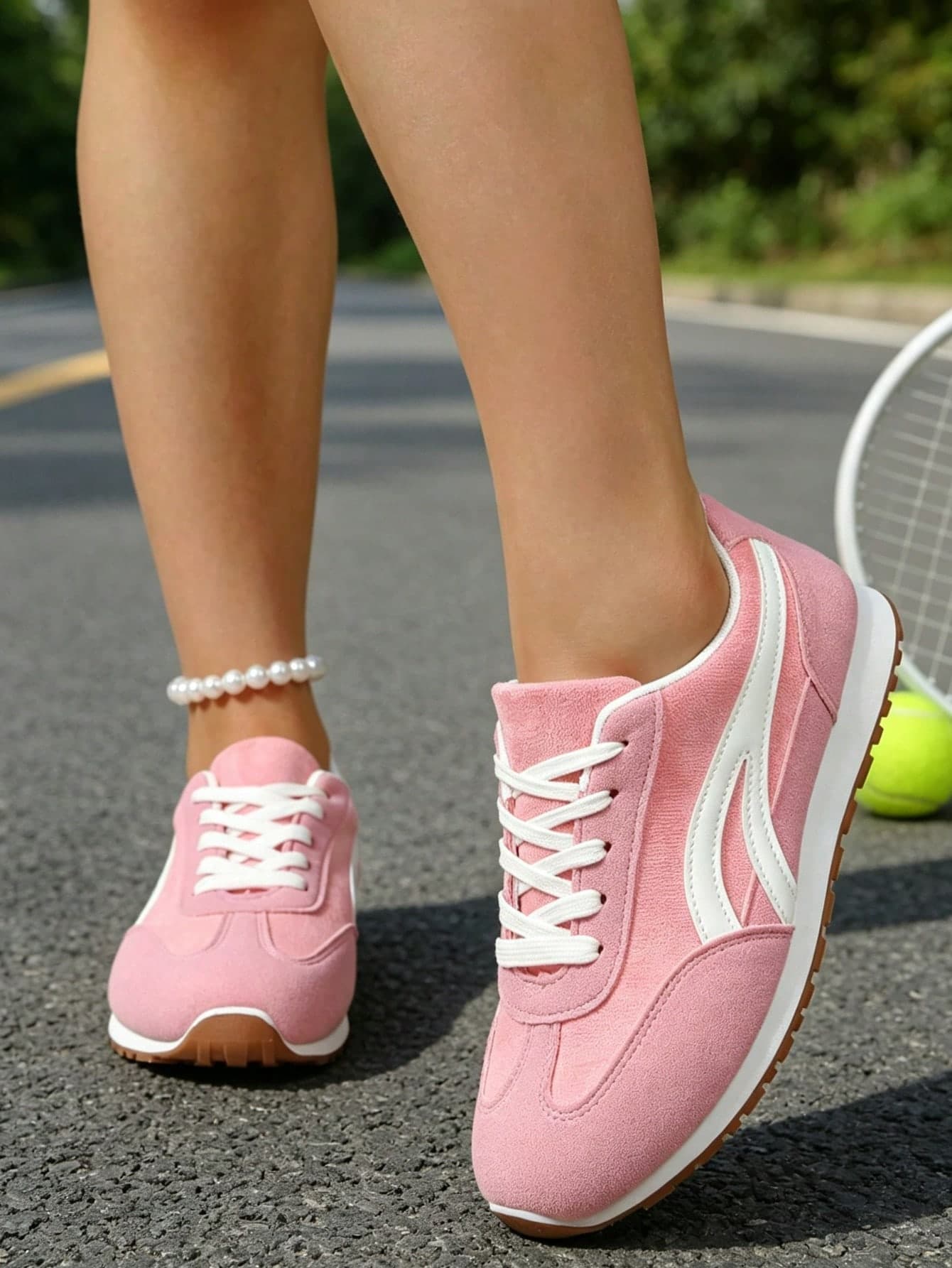 1 Pair Breathable Lightweight Comfortable Walking Shoes Women's Lace-Up Fashion Versatile Casual Low-Top Sneakers Running Shoes