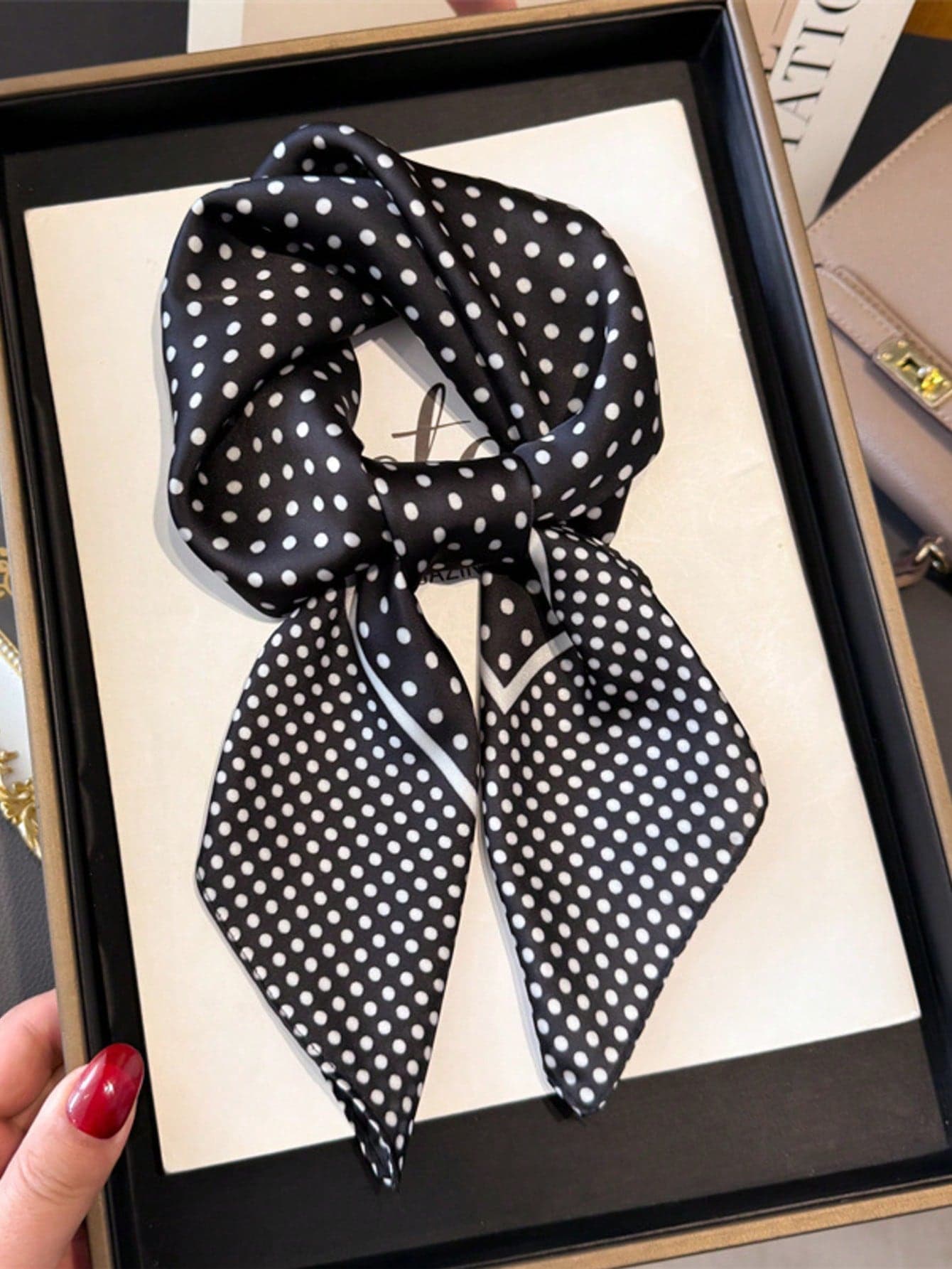 1pc Solid Color Handkerchief Neck Scarf, Women's Small Shawl Scarf Headscarf, 70x70cm Square Headband Headscarf