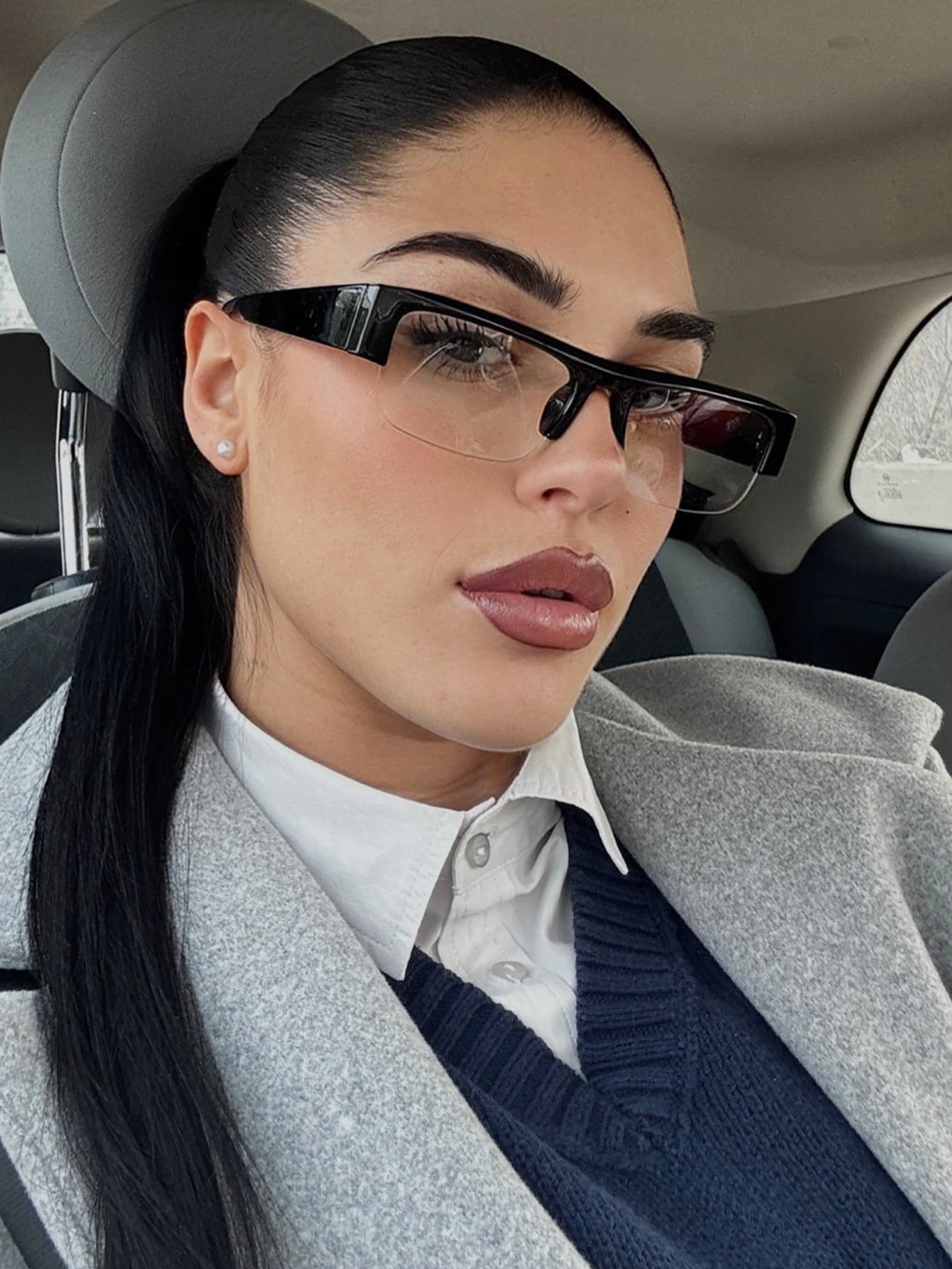 1PC Vintage Half-Frame Plain Lens Glasses, Black Frame Half-Frame Plain Lens Glasses, Versatile Accessory For Office Commute, Vintage Square Design, Daily Mature Style Face Decoration, Vintage Minimalist Half-Frame Women's Plain Lens Glasses