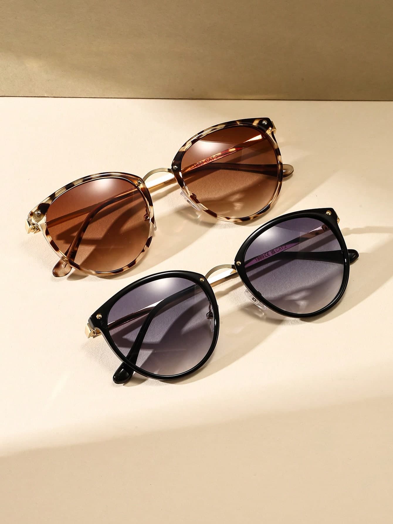 2PCS Women's Retro Round Metal Fashion Sunglasses, Classic Style Decorative Outdoor Travel Beach Vacation Casual Daily Wear Summer Sun Protection Anti-UV Driving Sunglasses