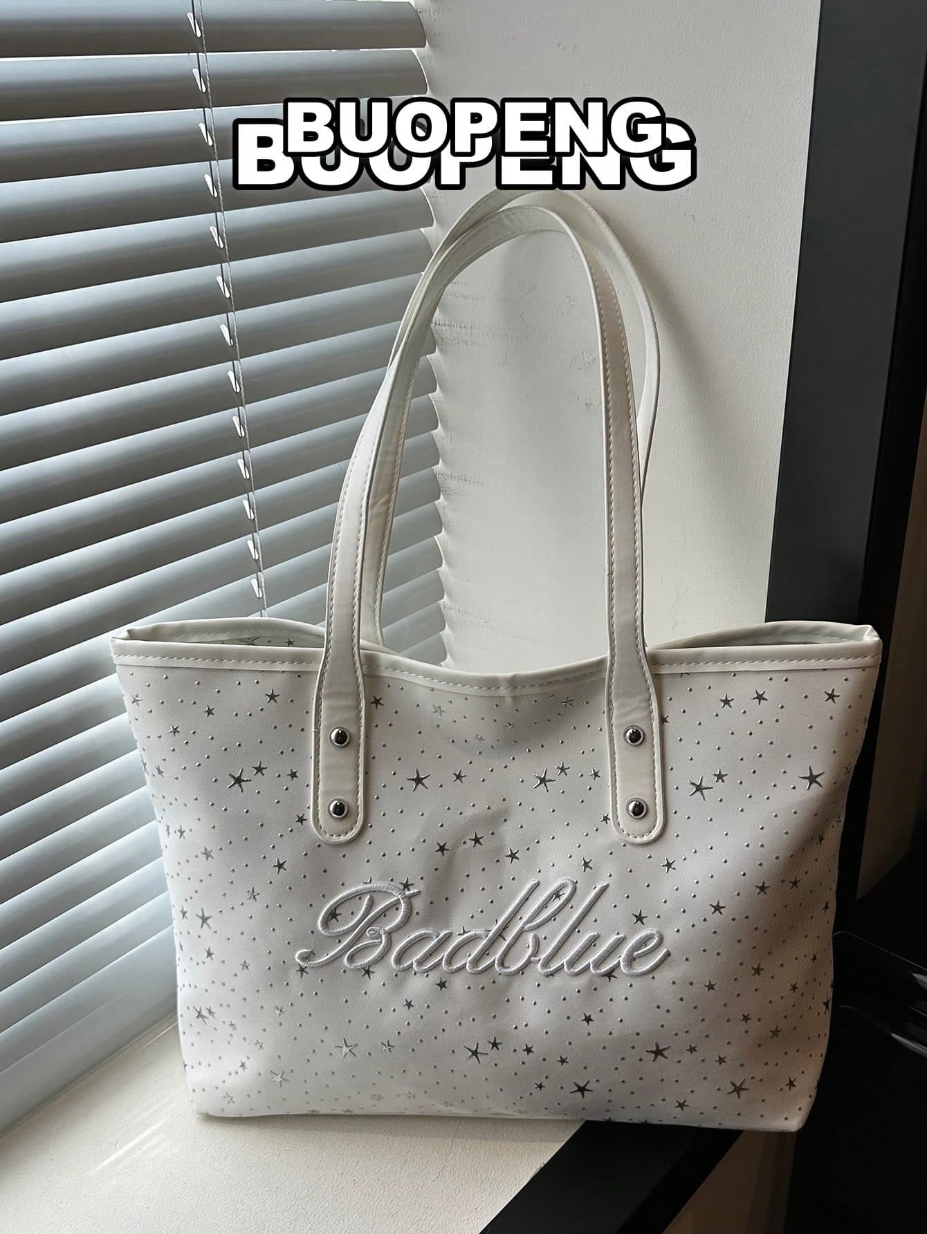 Fresh Baby's Breath Print White Tote Bag For Women, Minimalist Large Capacity Commuter Shoulder Bag, Student Casual Shopping Cloth Bag, Large Capacity Tote Bag. Zipper Opening, Lightweight Minimalist Shoulder Bag. Suitable For Daily Life, Casual, Commute, Work And Student Use, Leopard Print Cheetah Bag For Women, Leopard Print Return, Animal Print Women's Bag, Vintage Women's Bag, Women's Tote Bag, College Essential