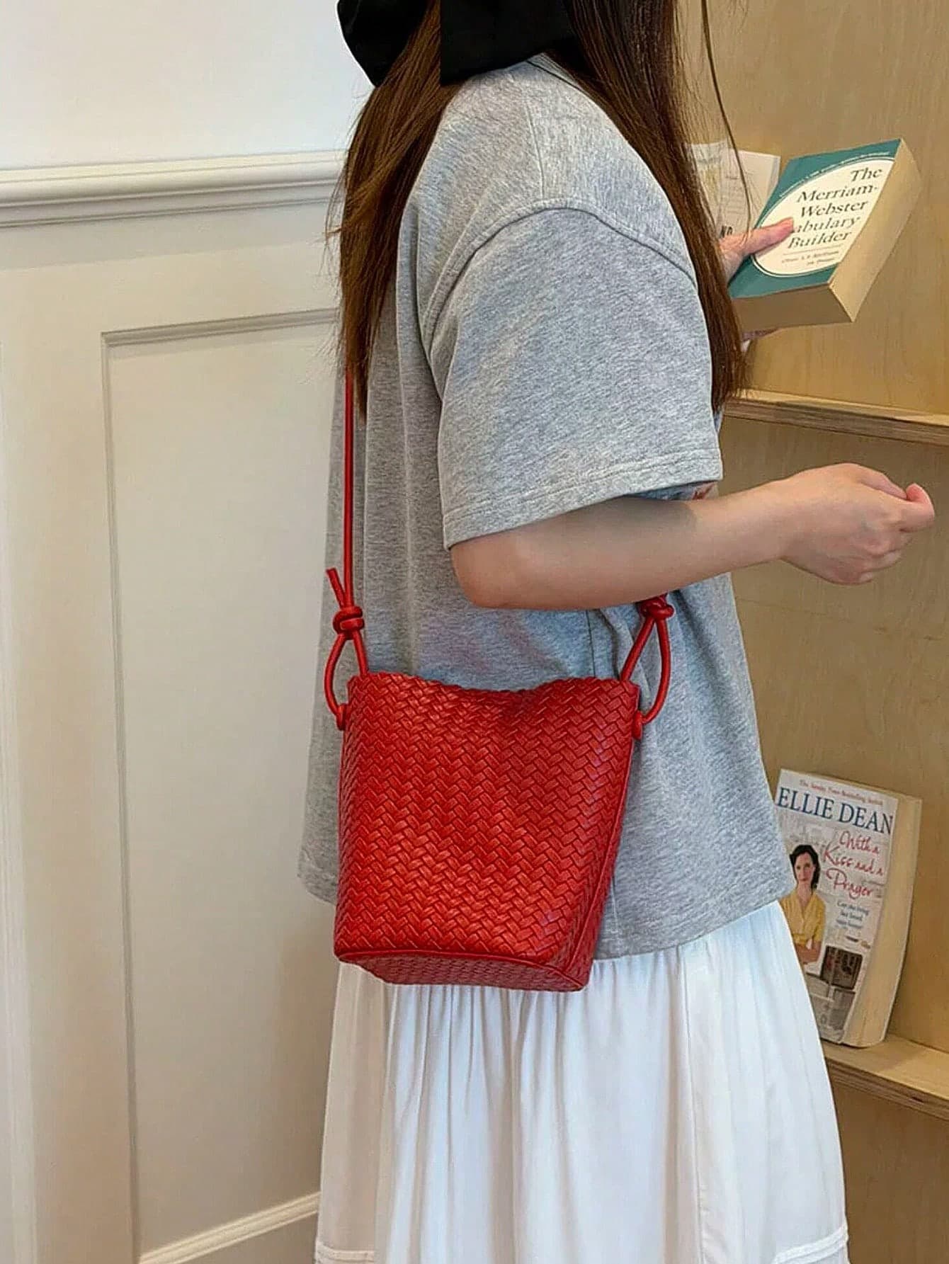 Summer Dopamine Red Woven Texture Small Bag Women 2026 New Style Shoulder Bucket Bag Crossbody Phone Bag