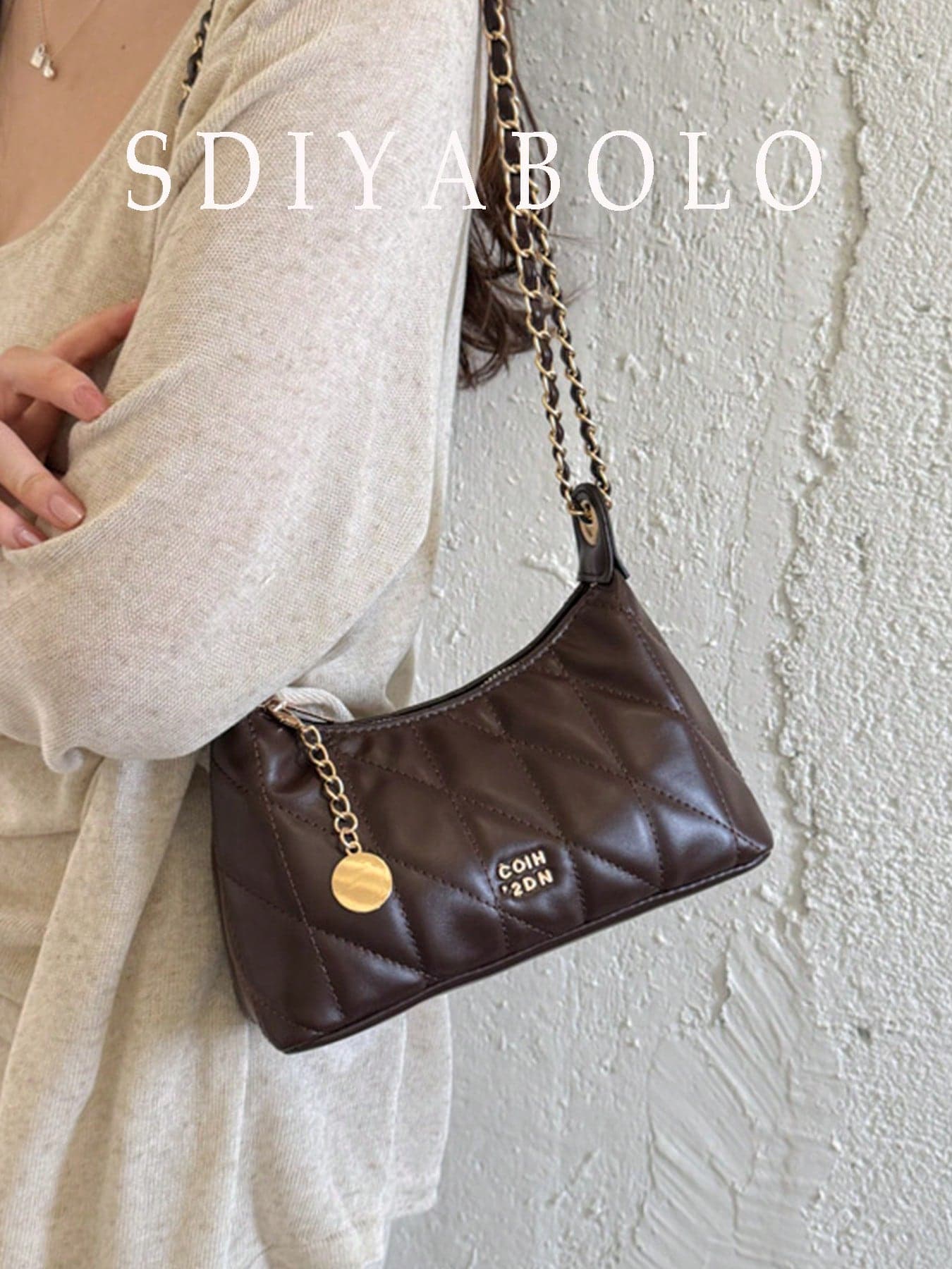 Fashion Classic Clown Solid Color Rhombus Patchwork Design Chain Square Bag Twist Lock Closure Burgundy