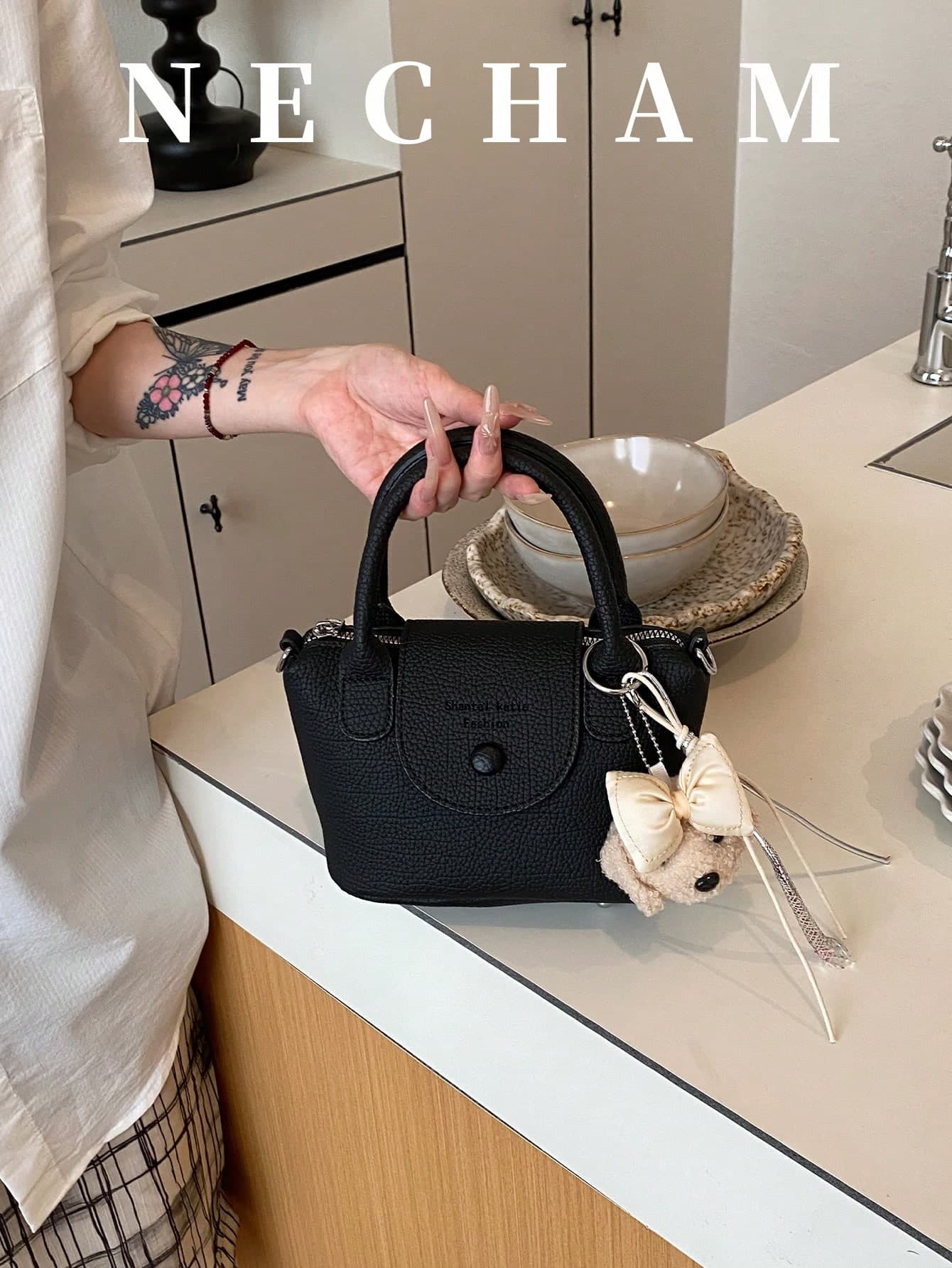1pc Casual Versatile Dumpling Crossbody Bag, Colorblock Fashion Minimalist Crossbody Bag, Adjustable Shoulder Strap, Casual Daily Bag, Suitable For Young Women - Travel, Work, Shopping, College Classroom, Date, Women's Gift, Business Commute, Office (Pendant Not Included)