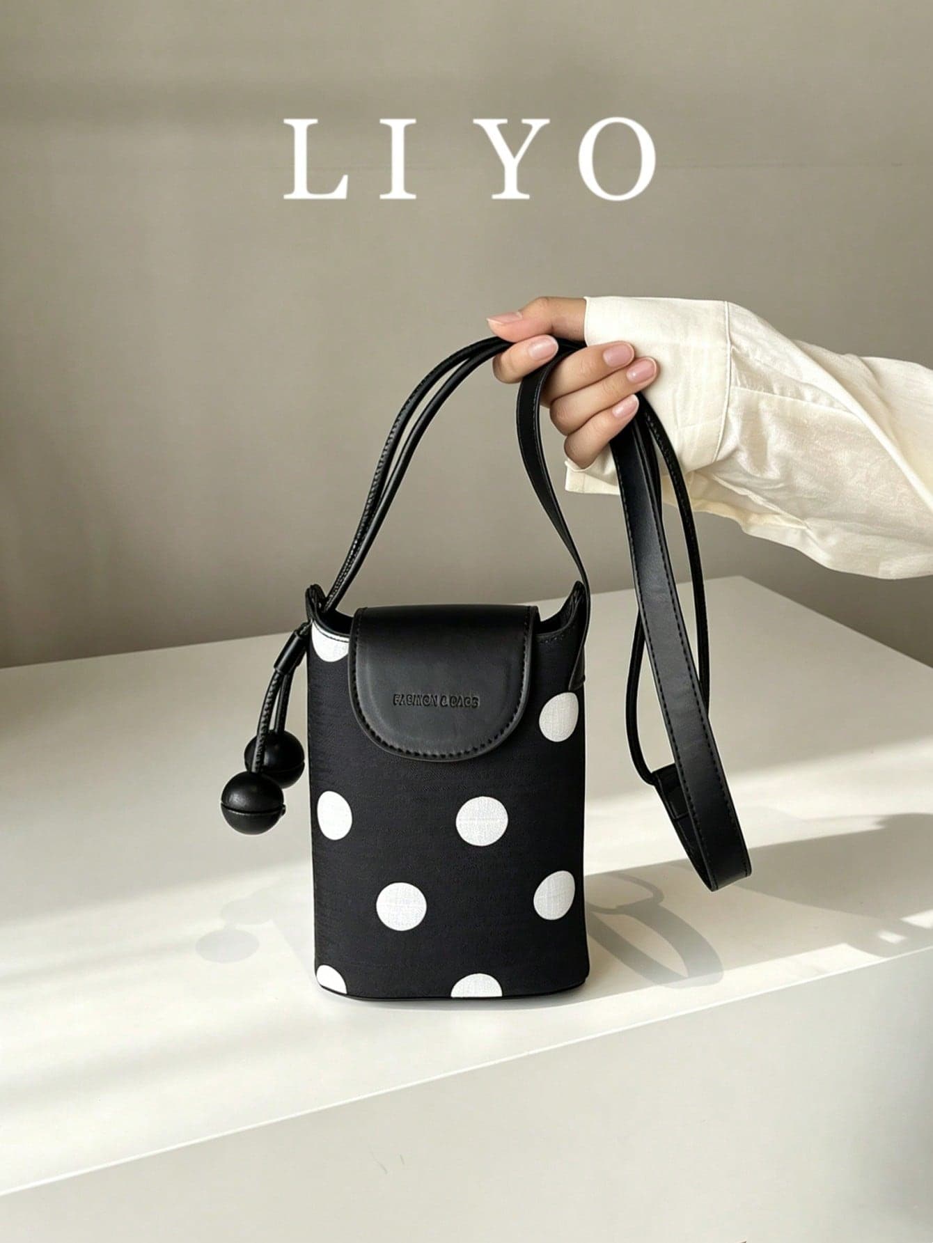 Polka Dot Women's Bucket Bag, Fashionable Elegant Round Dot Shoulder Crossbody Bag