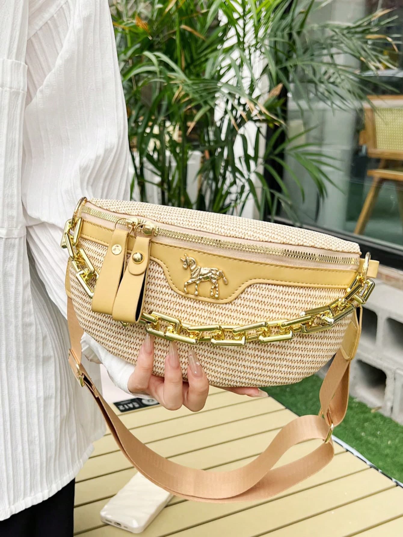 Medium Size Embossed Crossbody Bag Coin Purse, Fashion Chain Decor Zipper Adjustable Strap Waist Bag, Fashion Travel Sports Artificial PU Leather Waist Bag, Vintage Classic Commute Women One Shoulder Bag
