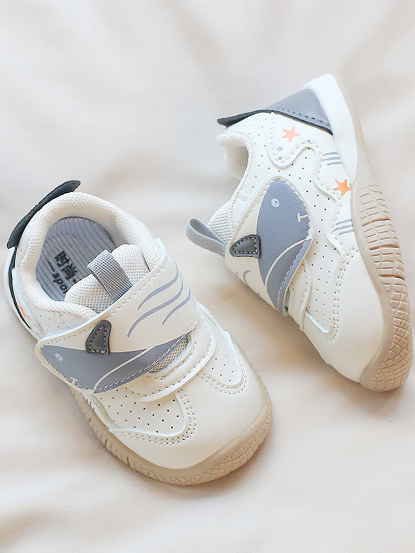 1 Pair Children's Casual Skate Shoes, Simple Hook And Loop Flat Bottom Comfortable For Daily Wear[Select Based On Actual CM Inner Length]