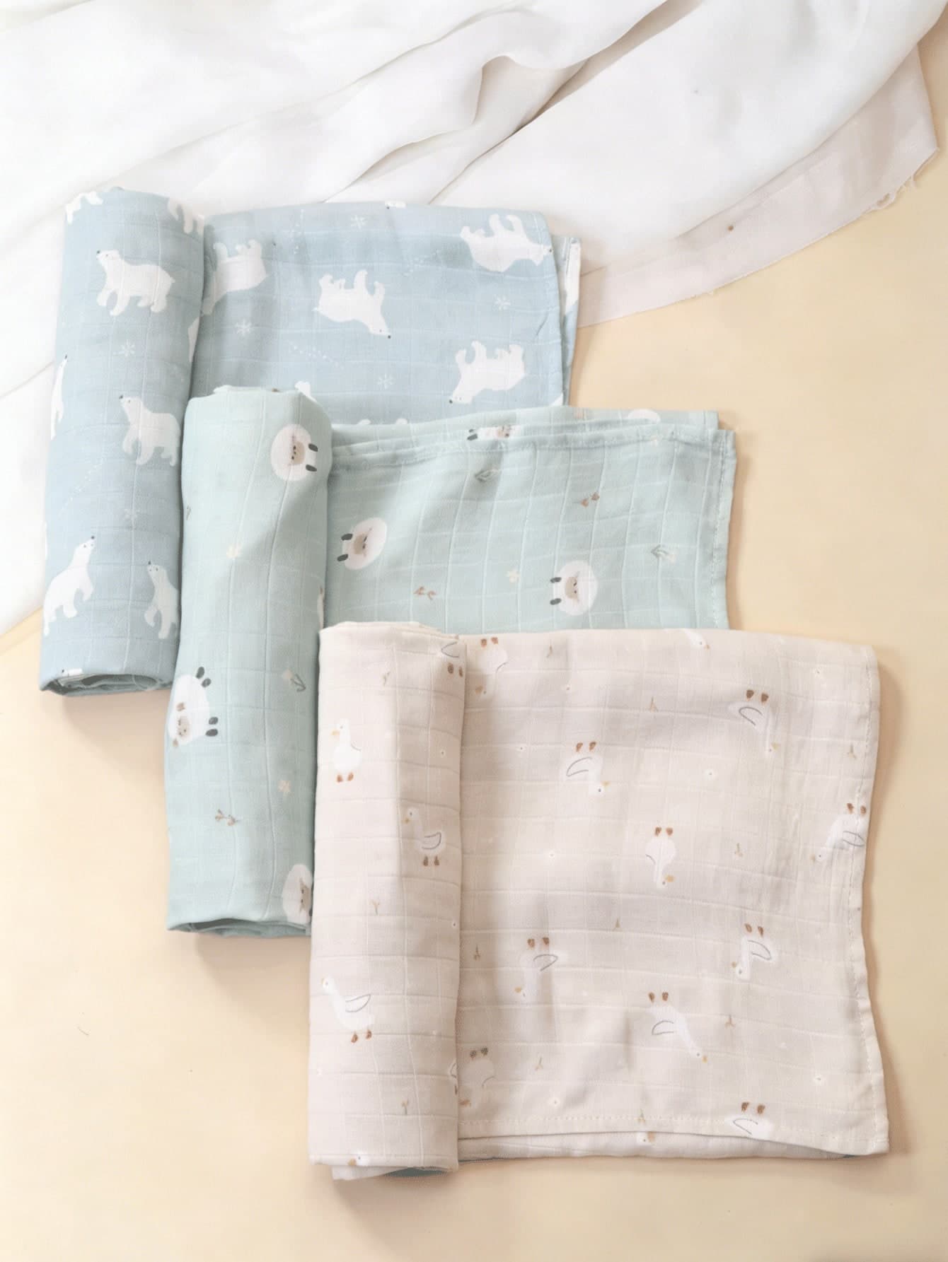 3pcs Newborn Swaddle Blankets, Soft And Comfortable Wrapping Cloth, Gentle And Skin-Friendly, Cute Print Lightweight All-Season Style, Newborn Daily Essentials, Love-Filled Holiday Gift[Oeko-Tex]Certified